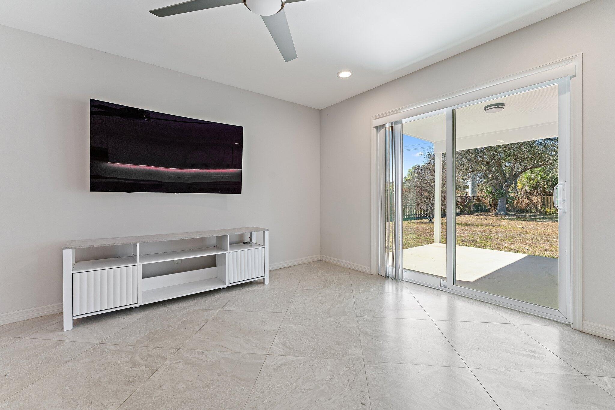 5883 Set N Sun Place