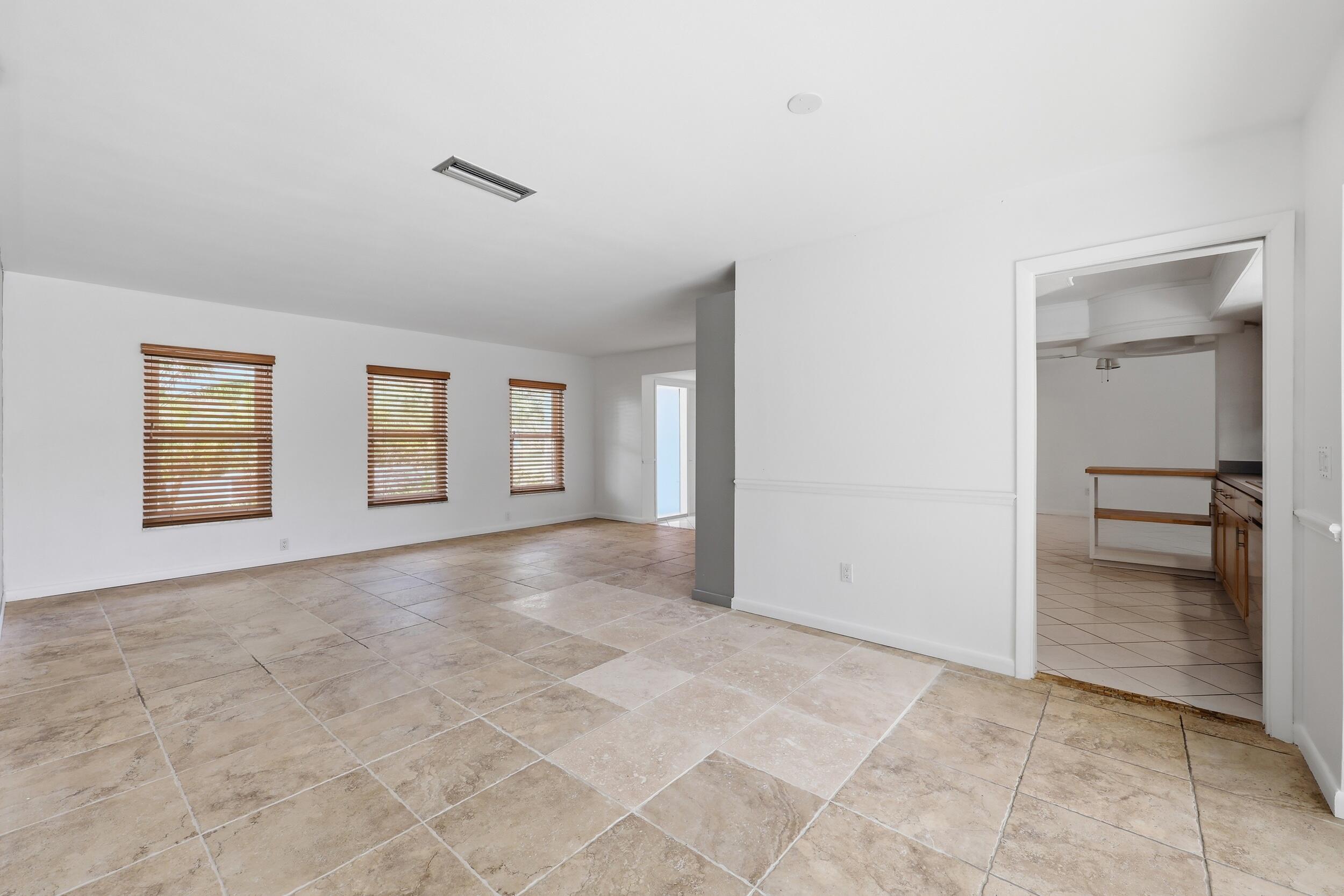 9696 Honeysuckle Avenue