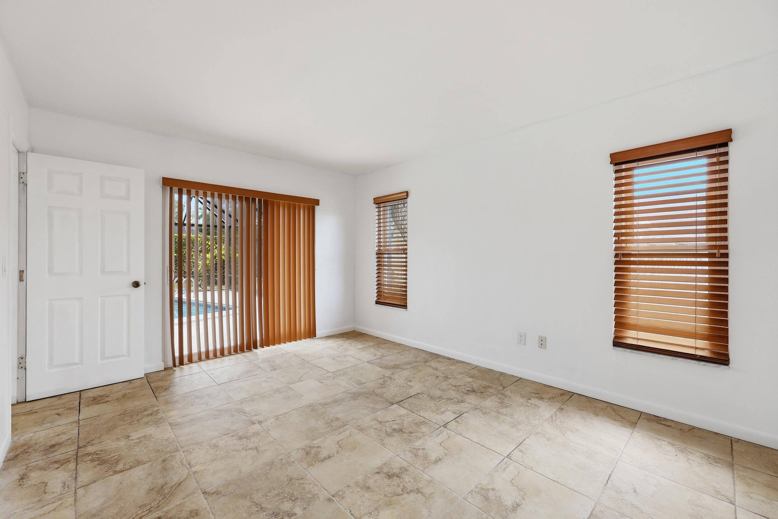 9696 Honeysuckle Avenue