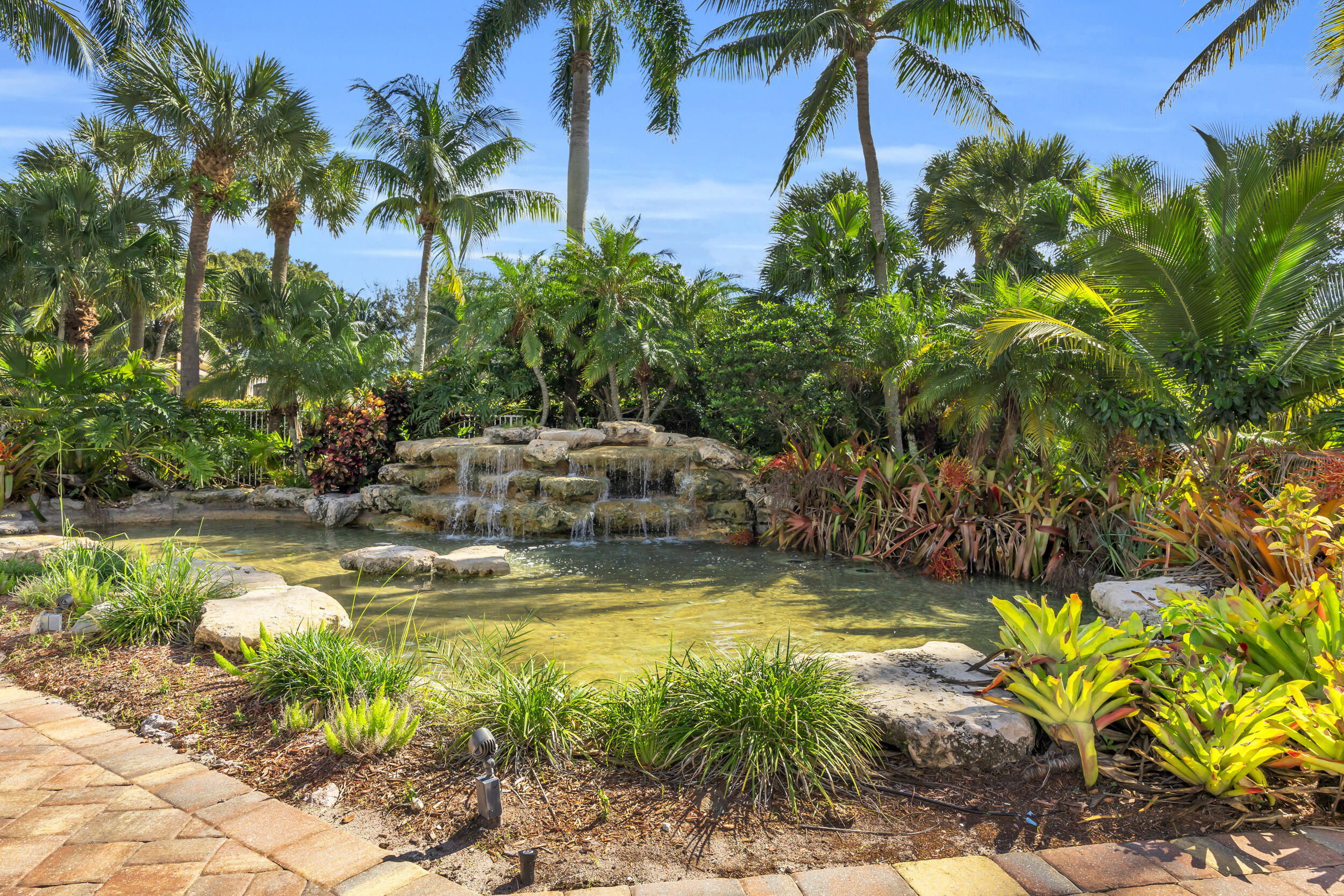 278 Village Boulevard 8106