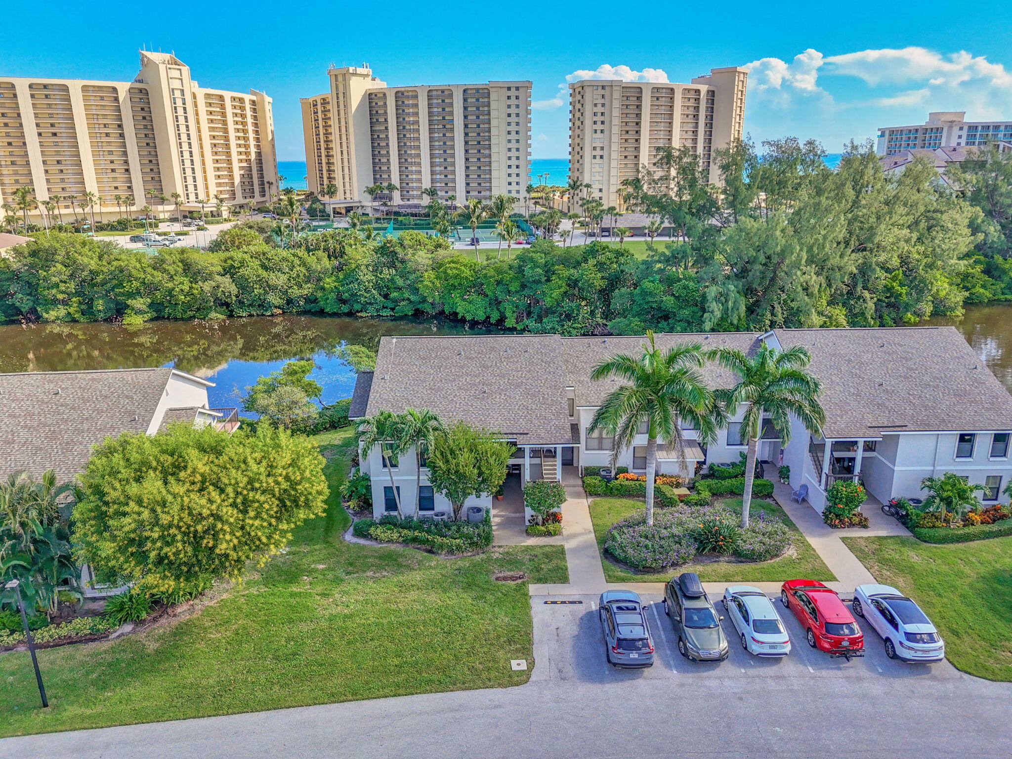 2101 Fairway Drive S
