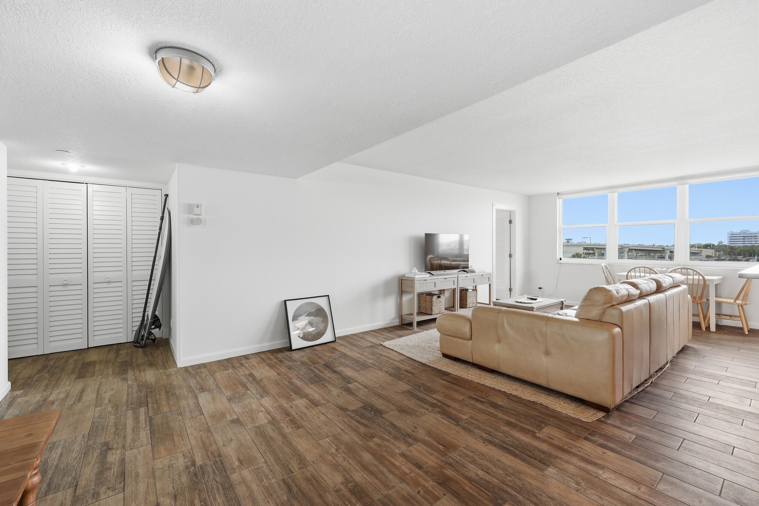 1648 Jupiter Cove Drive Unit: 411