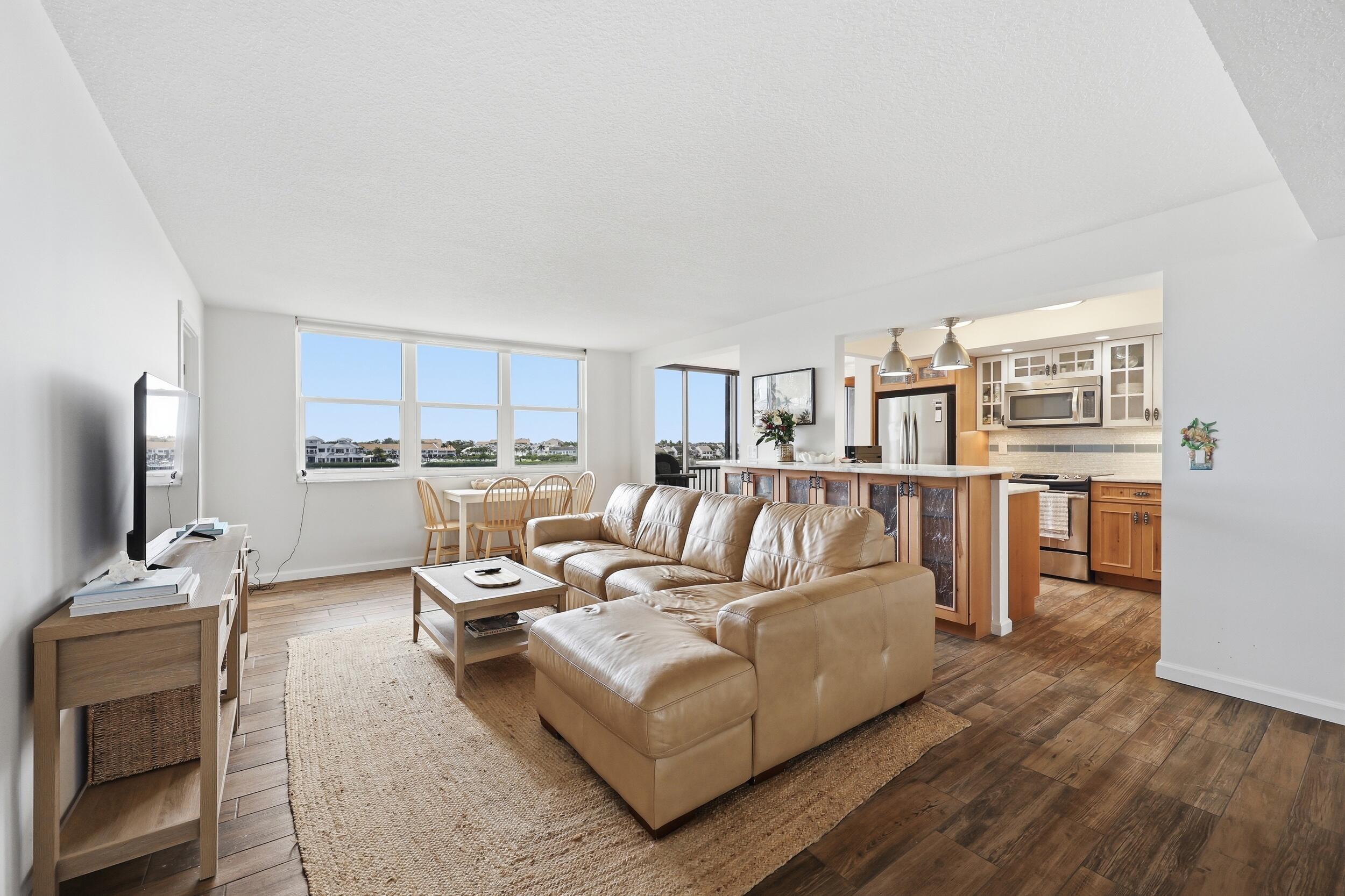 1648 Jupiter Cove Drive Unit: 411