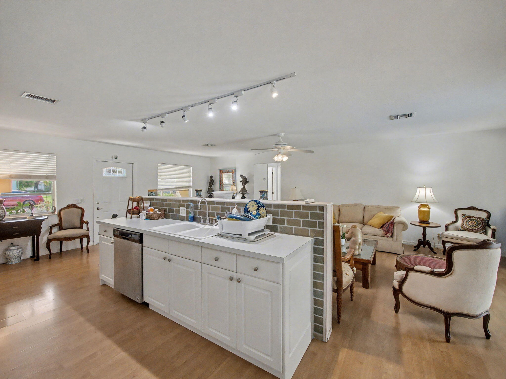 394 Evergreen Avenue