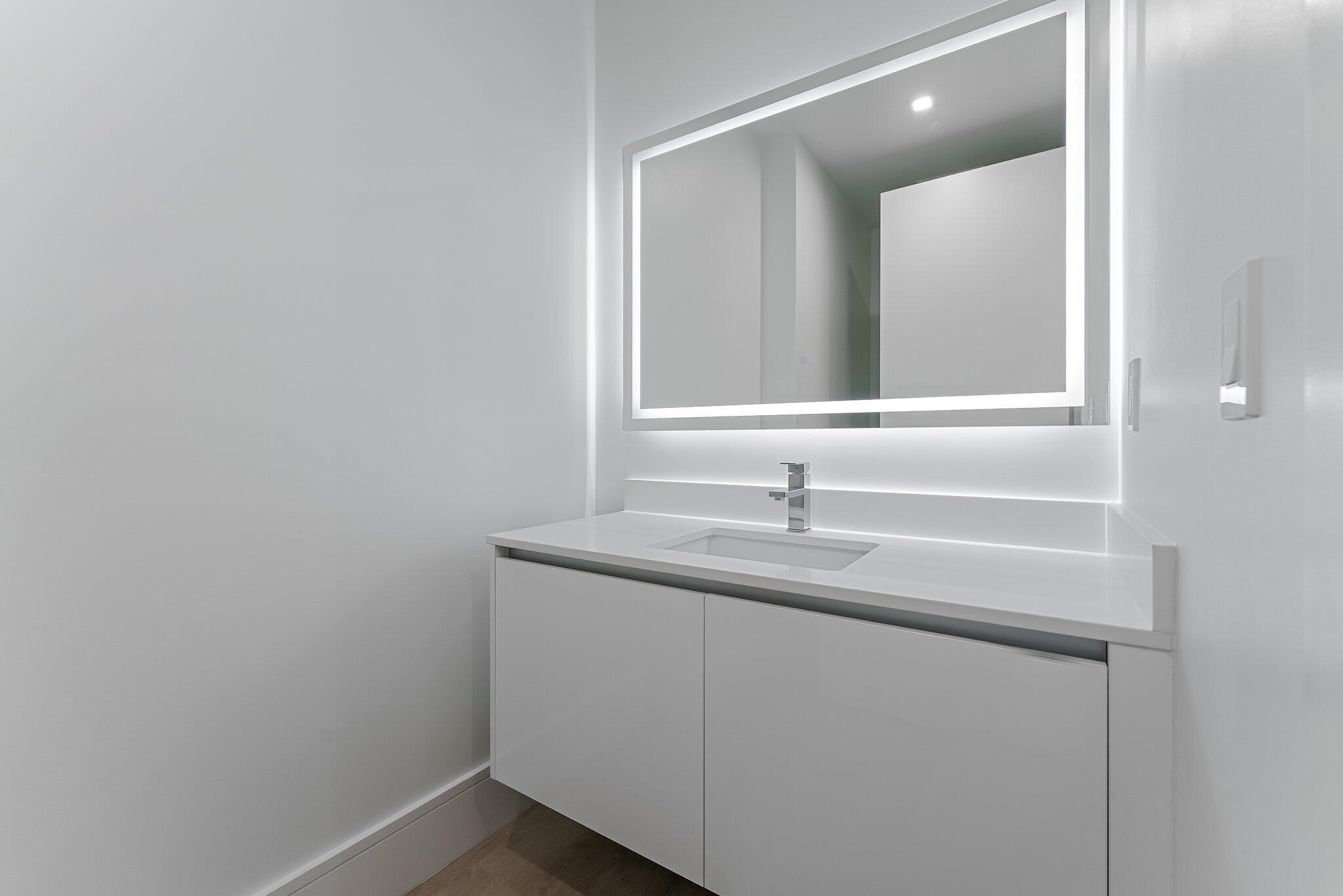 220 Lake Shore Drive 1219