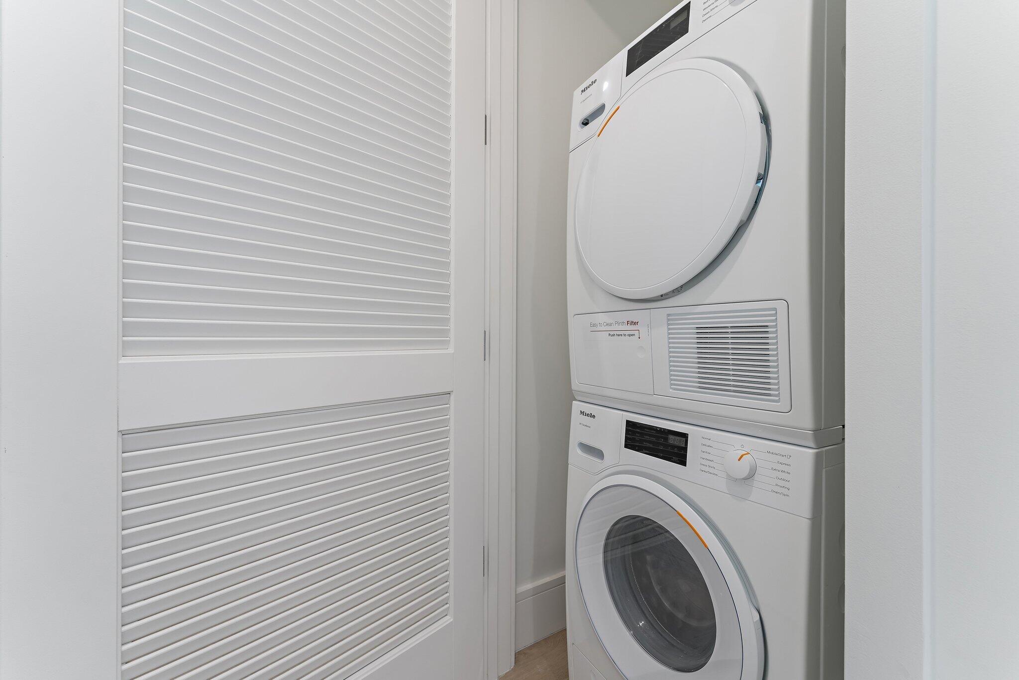 220 Lake Shore Drive 1219