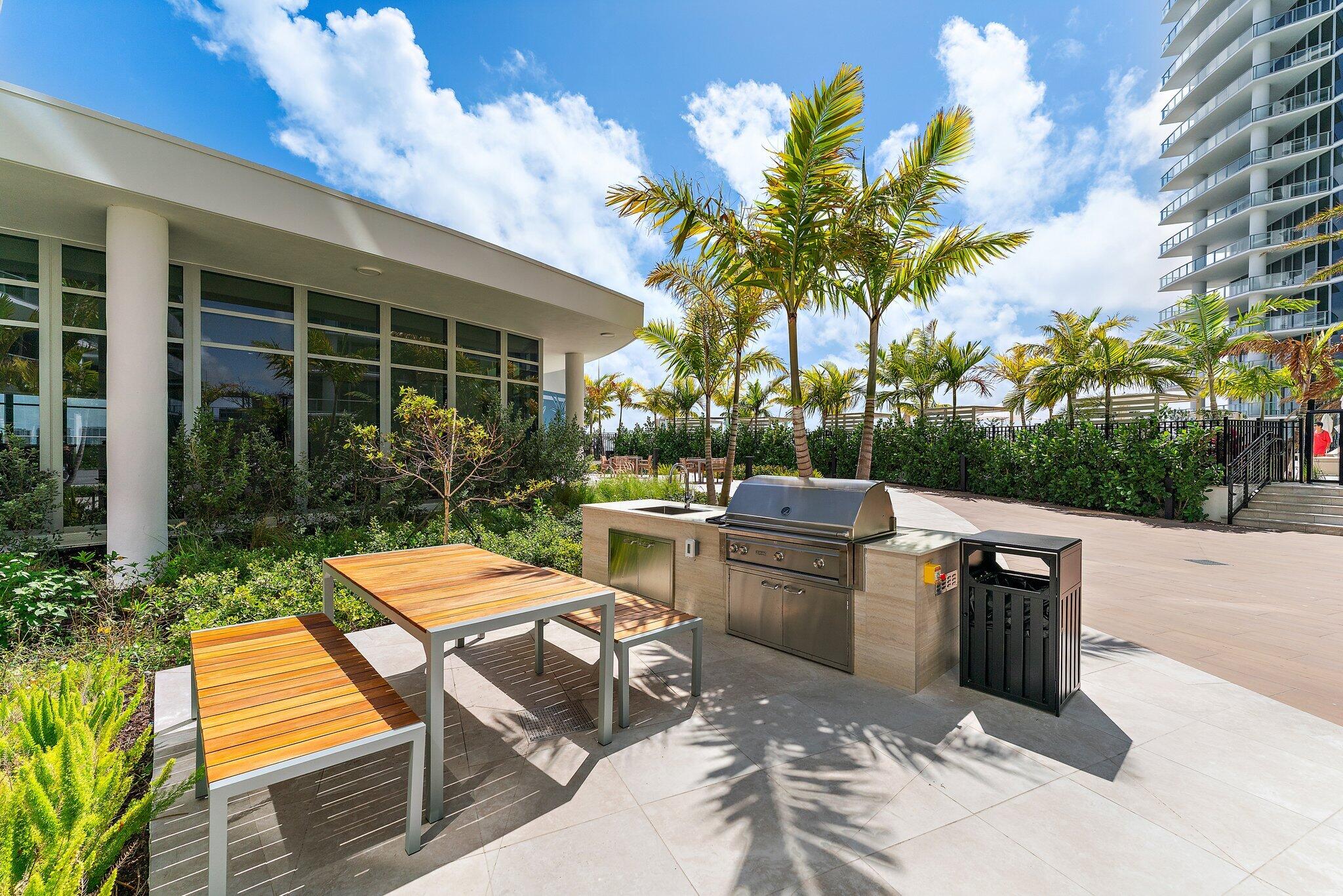 220 Lake Shore Drive 1219