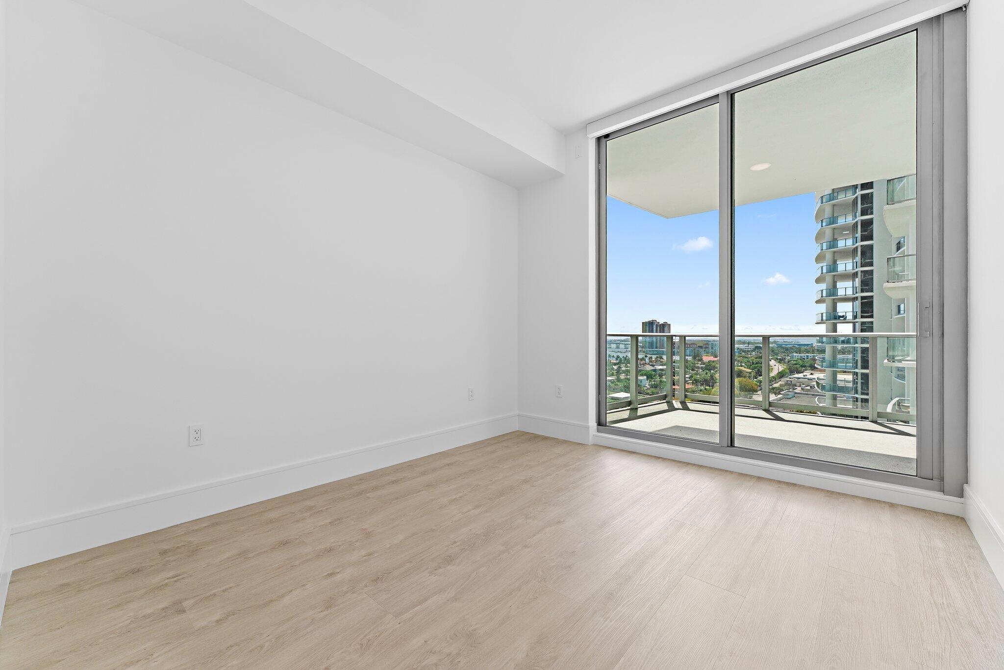 220 Lake Shore Drive 1219