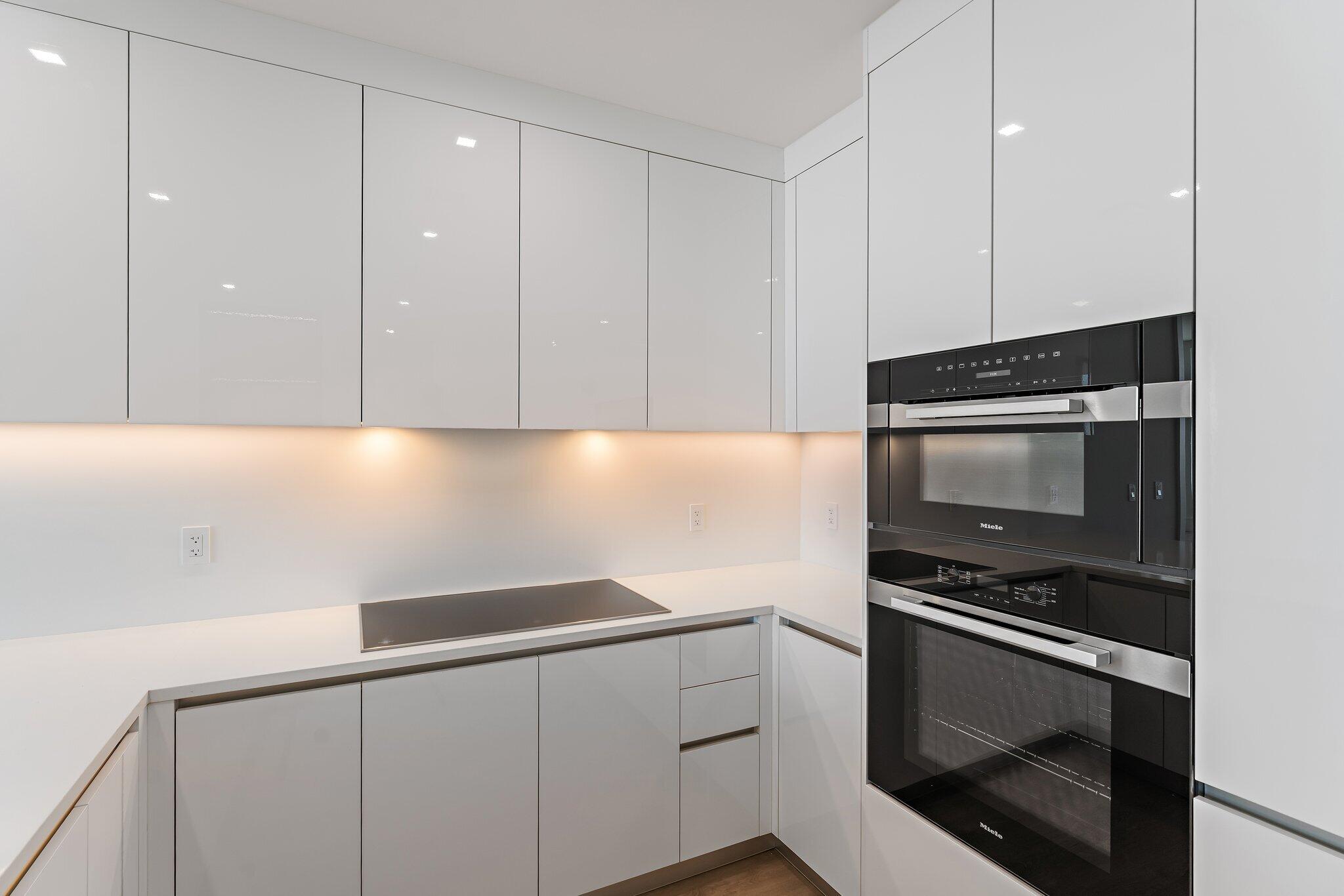 220 Lake Shore Drive 1219