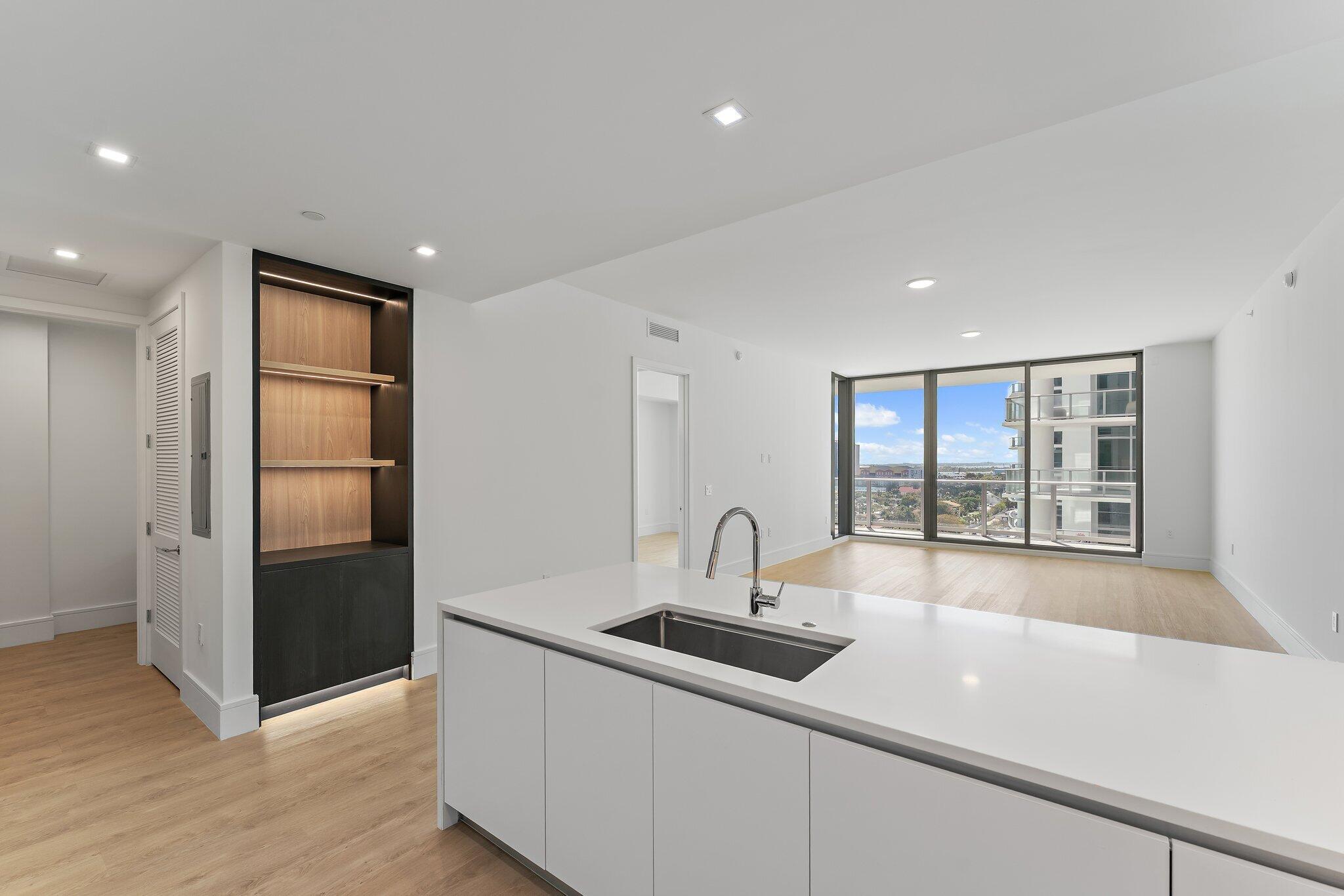 220 Lake Shore Drive 1219