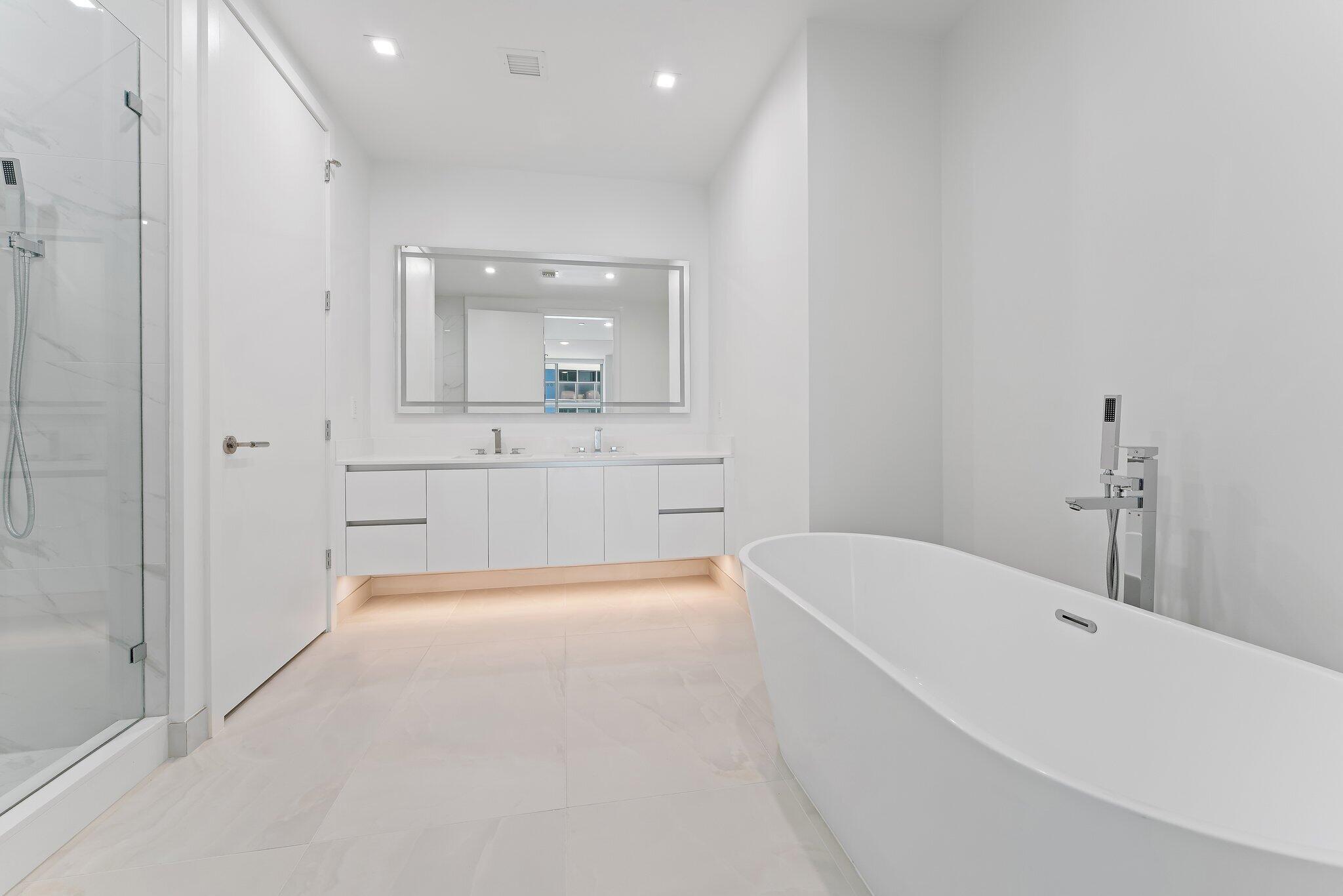 220 Lake Shore Drive 1219