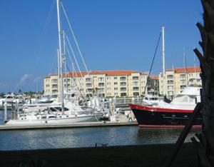 32 W Harbour Isle Drive Ph01