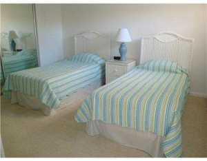 1605 S US HIGHWAY 1 11G