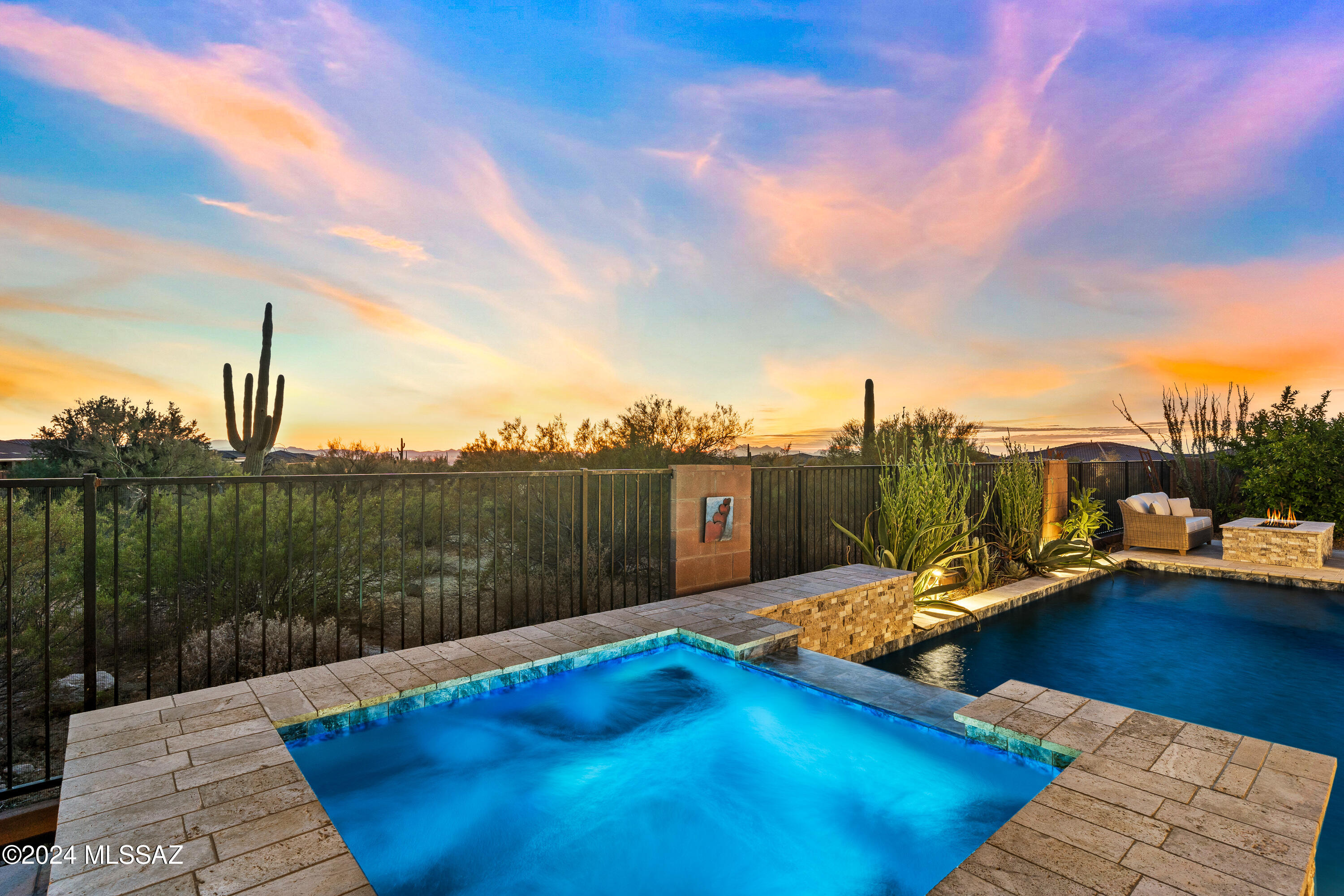 14249 N Silverleaf Lane