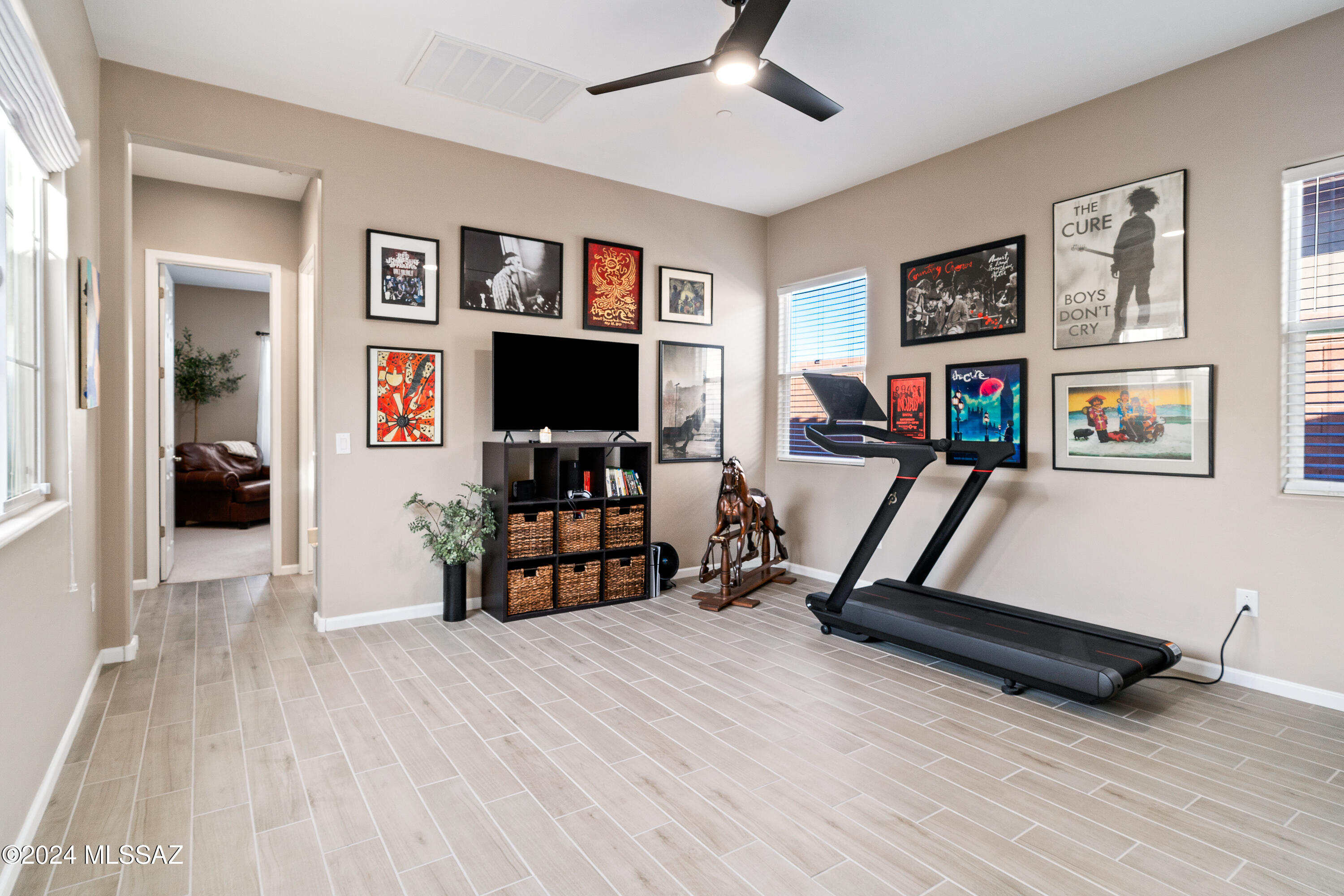 14249 N Silverleaf Lane