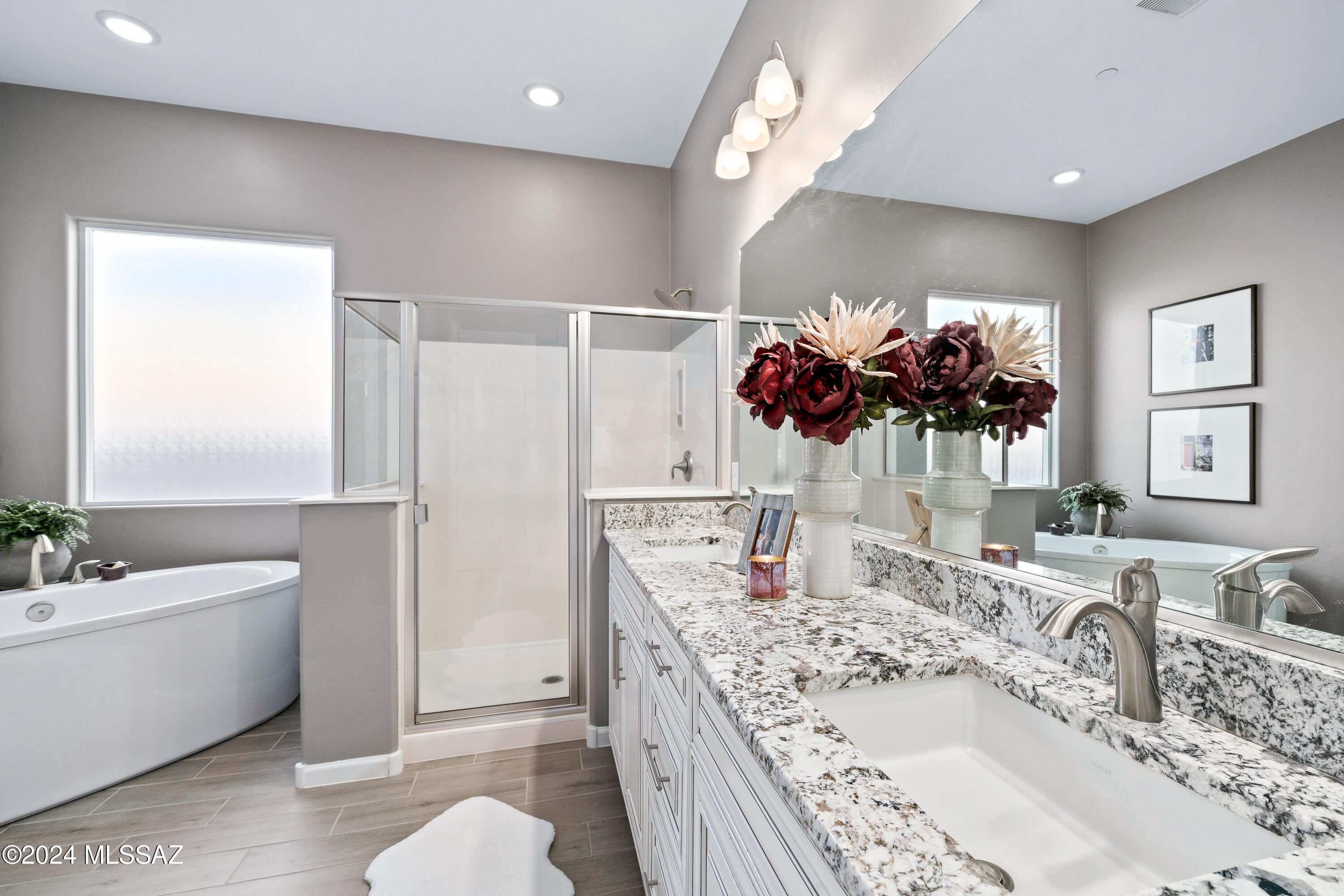 14249 N Silverleaf Lane
