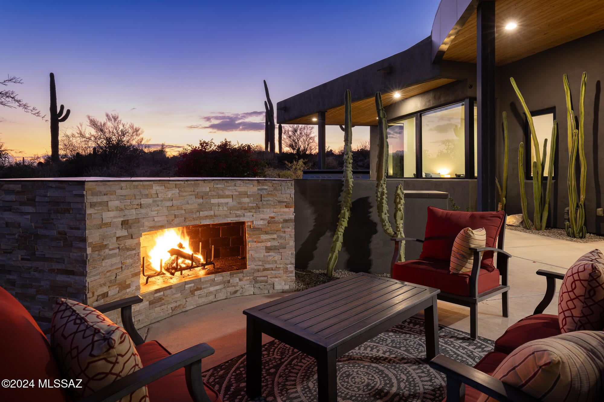 1901 W Mountain Mirage Place