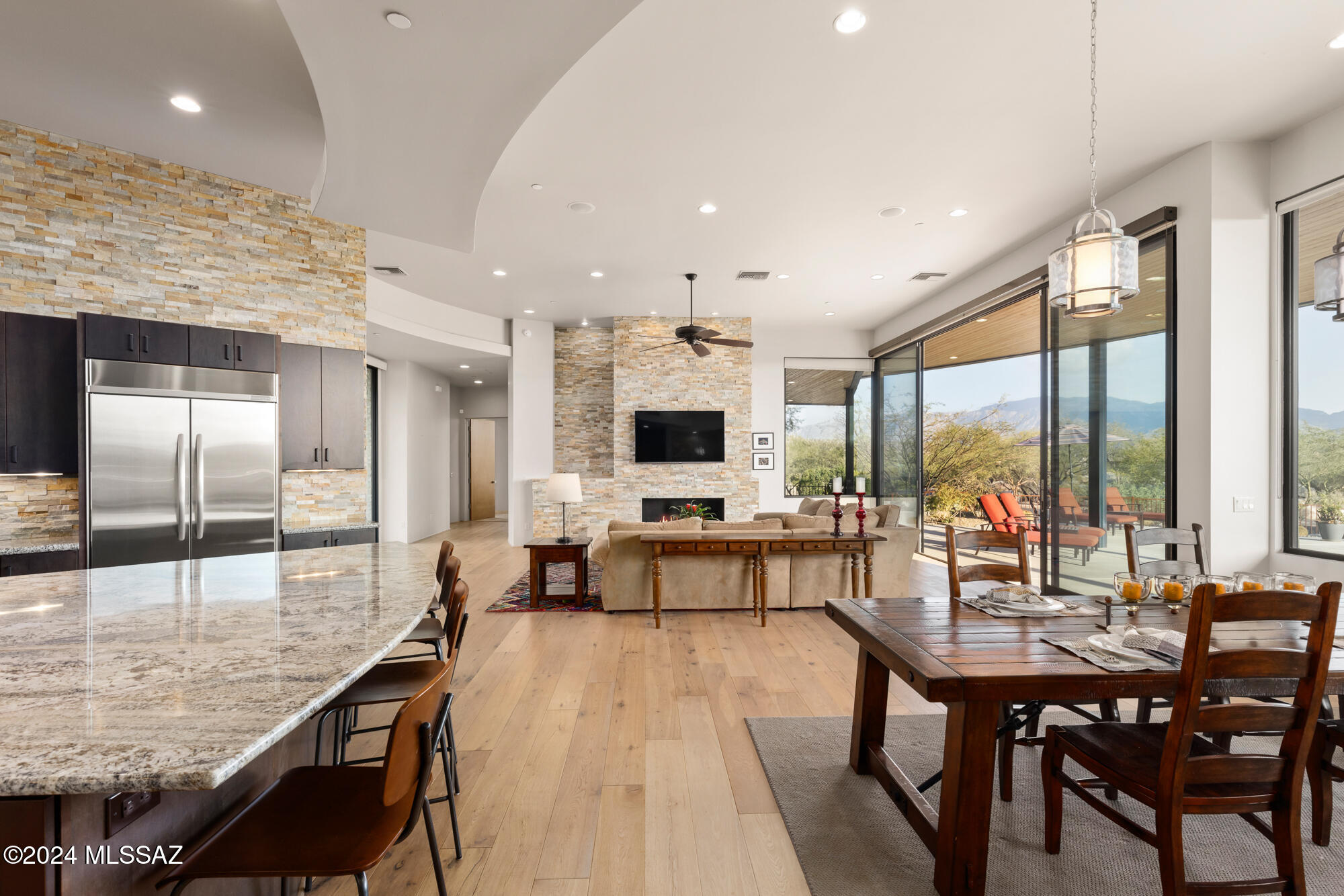 1901 W Mountain Mirage Place