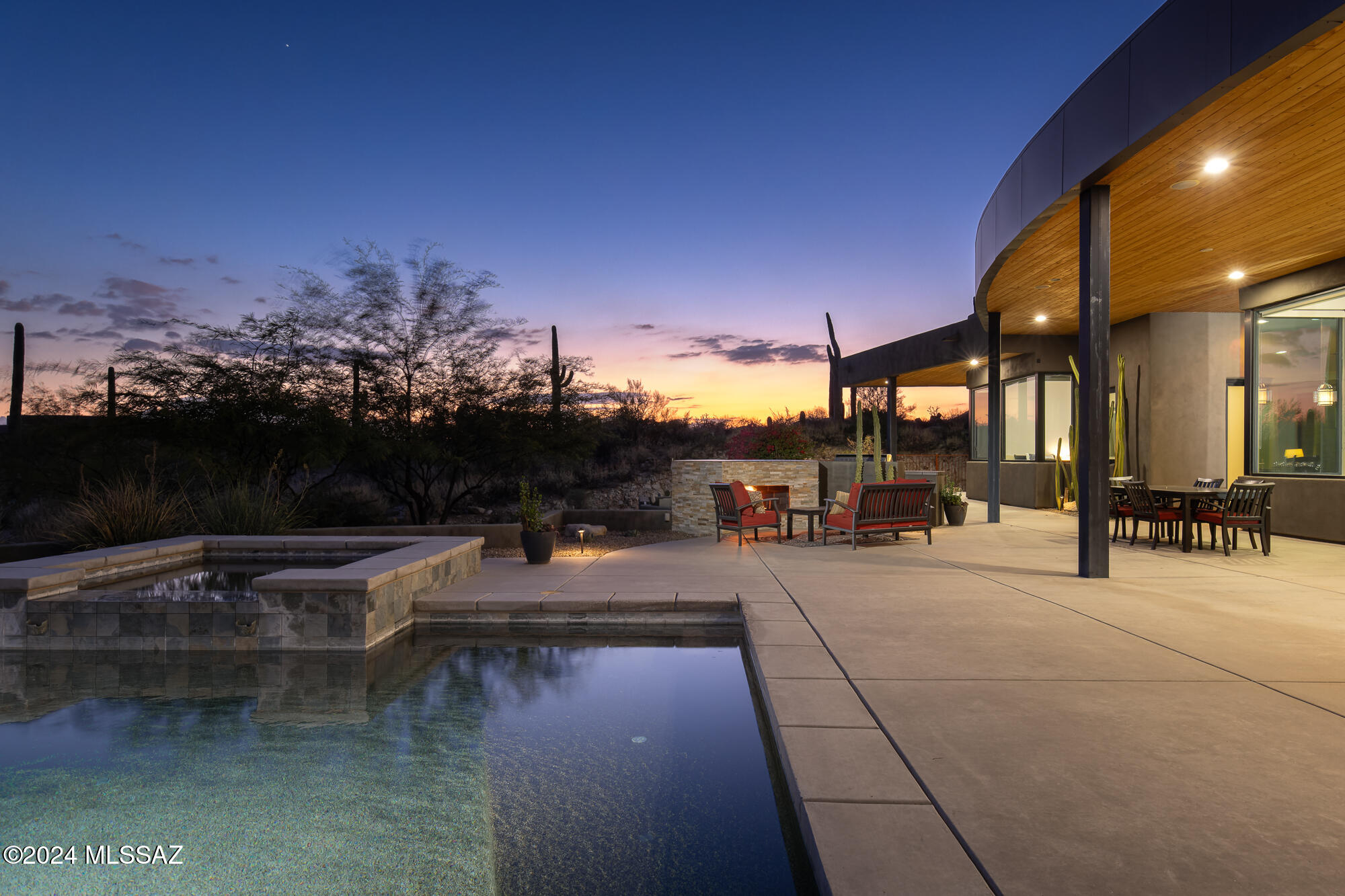 1901 W Mountain Mirage Place