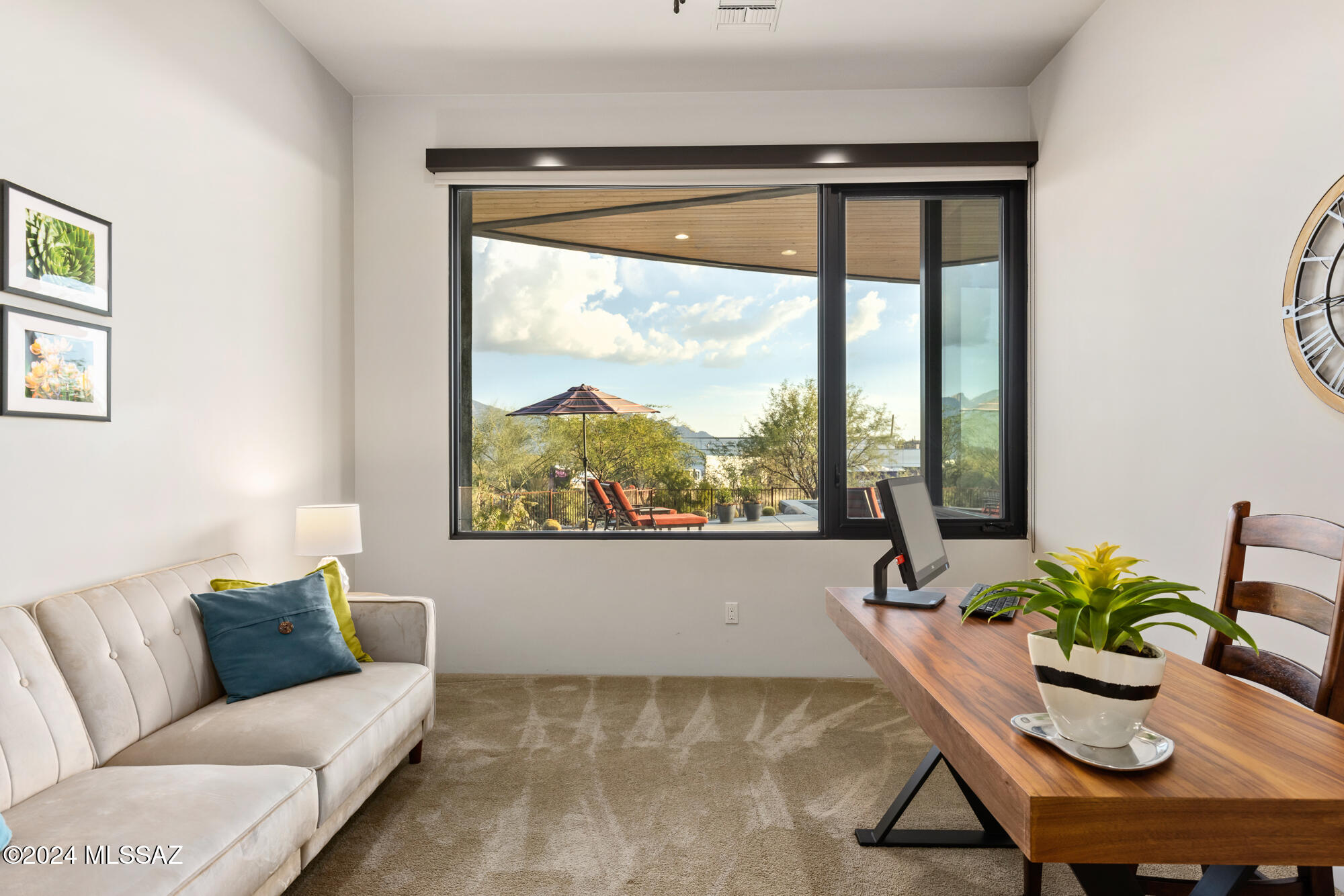 1901 W Mountain Mirage Place