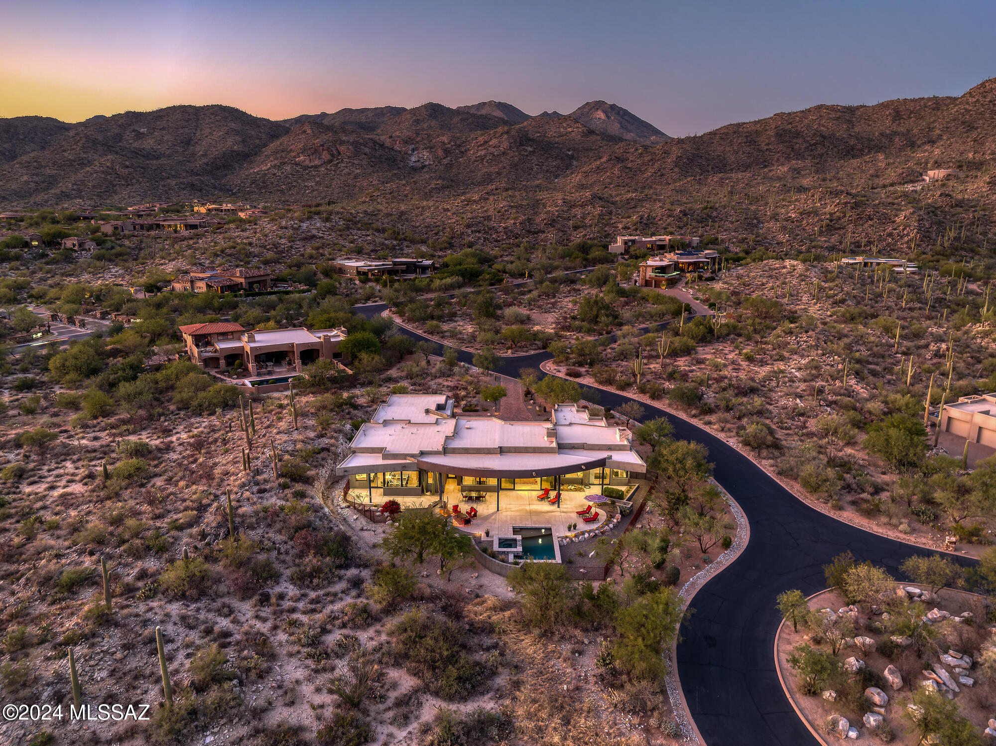 1901 W Mountain Mirage Place