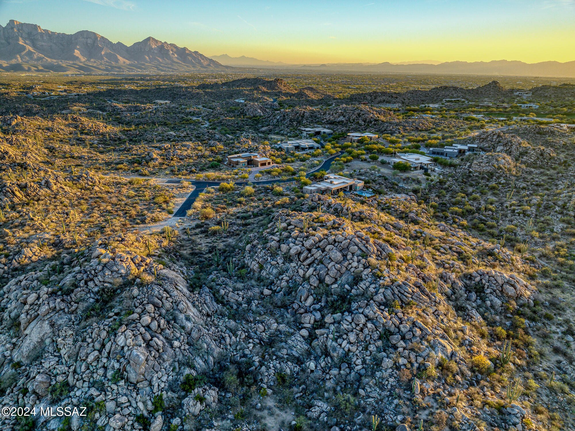 1535 W Tortolita Mountain Circle