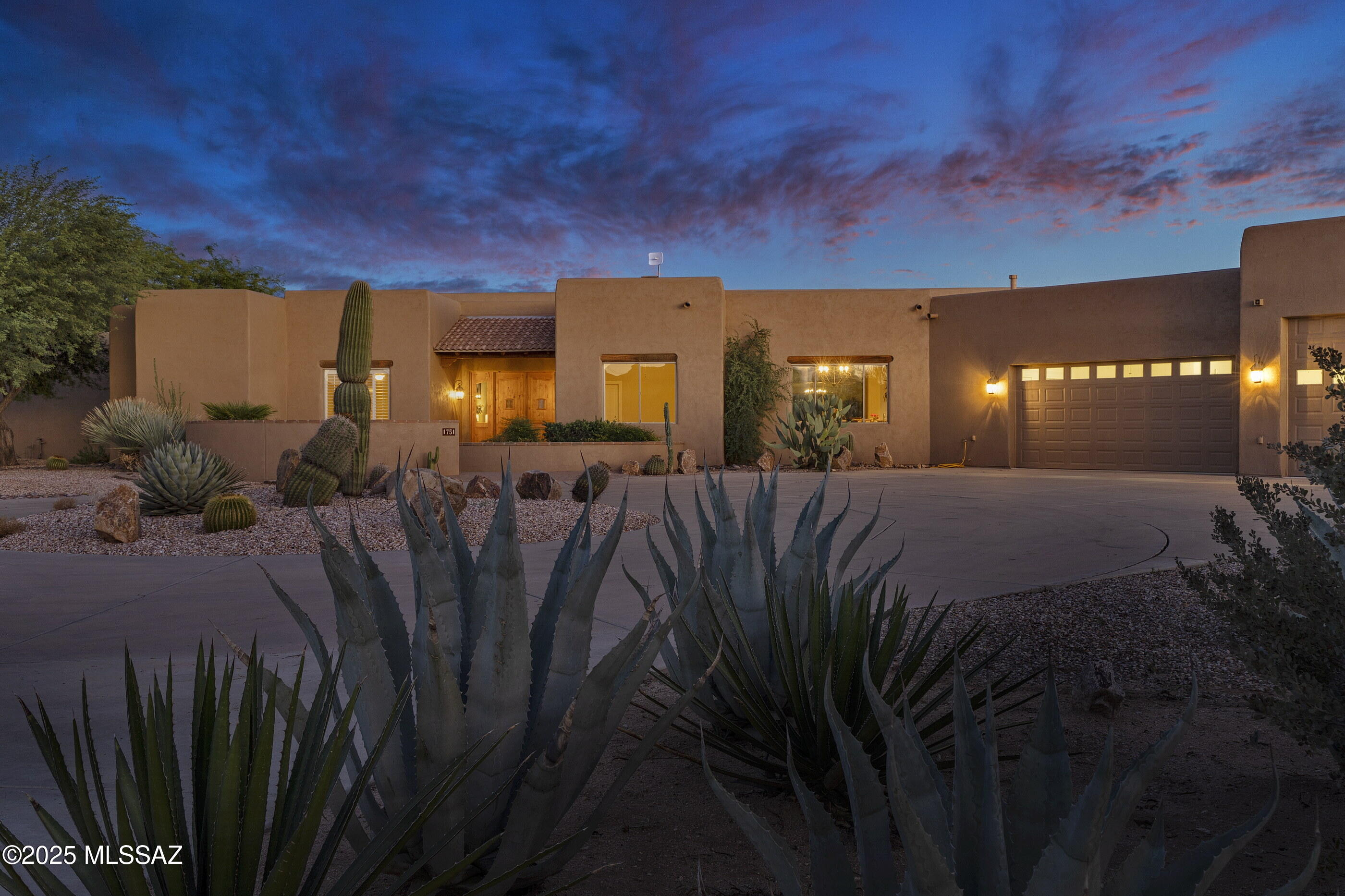 1751 W Sunkist Place