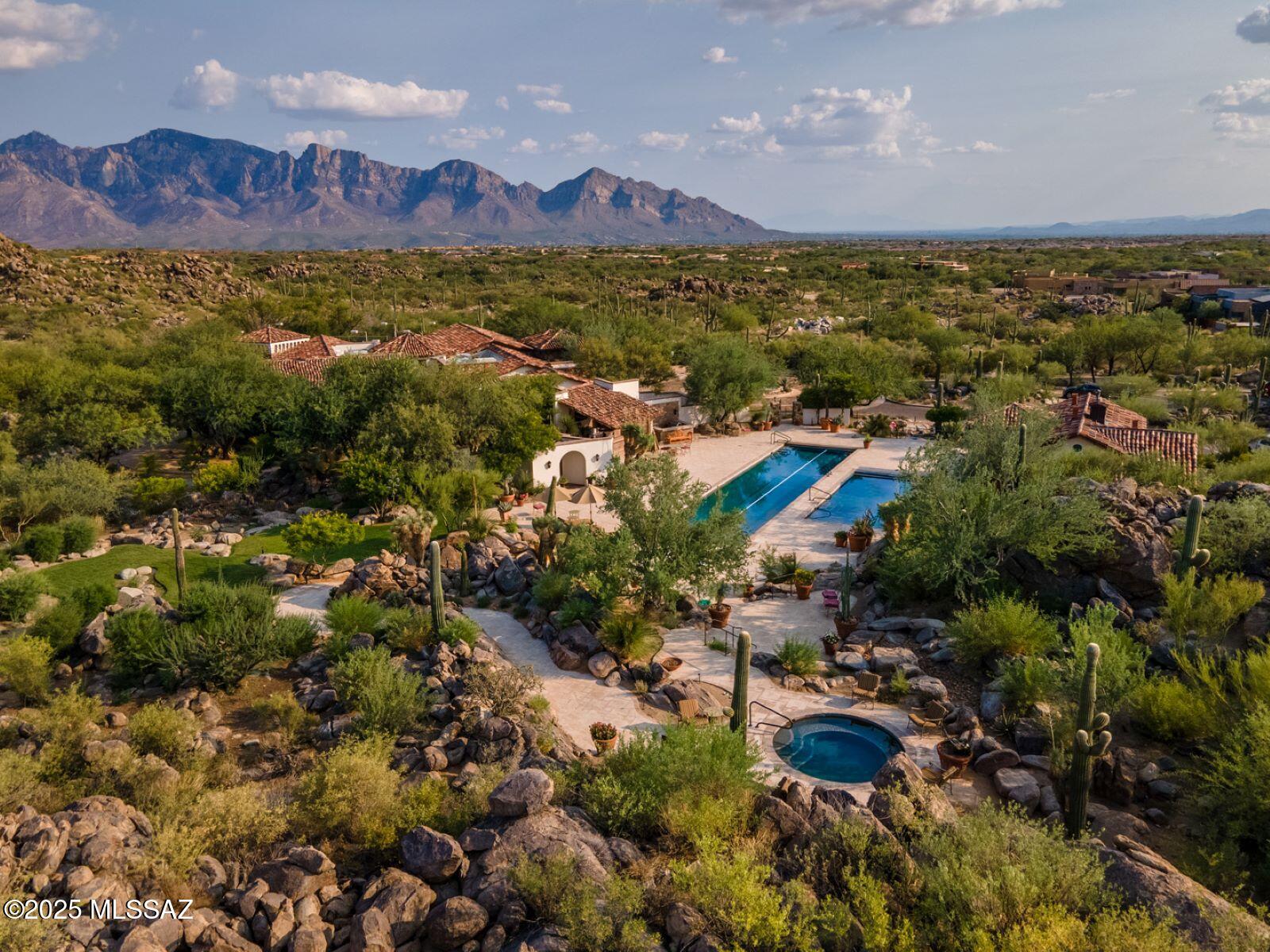 1194 W Tortolita Mountain Circle W 194