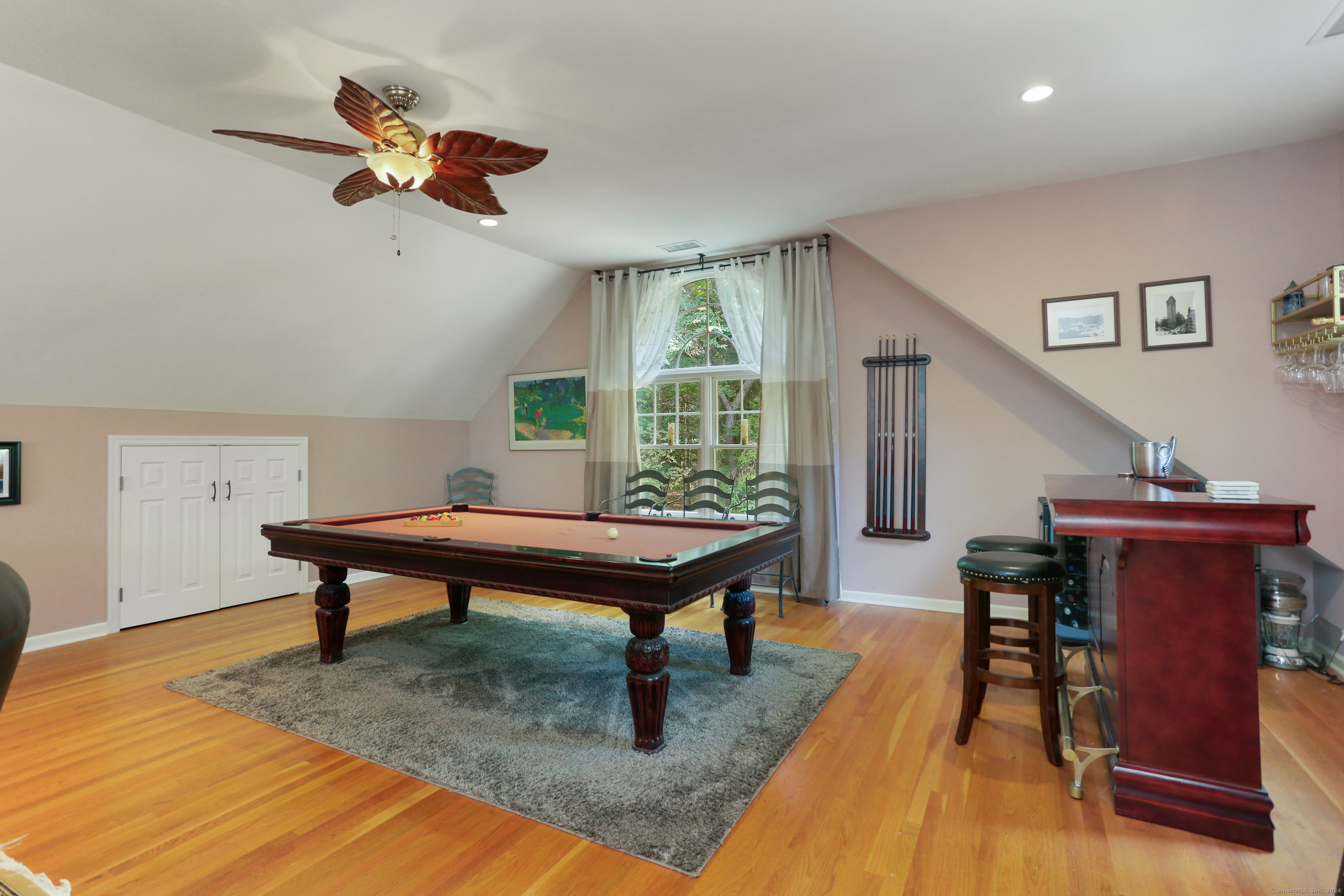 46 Middle Ridge Road