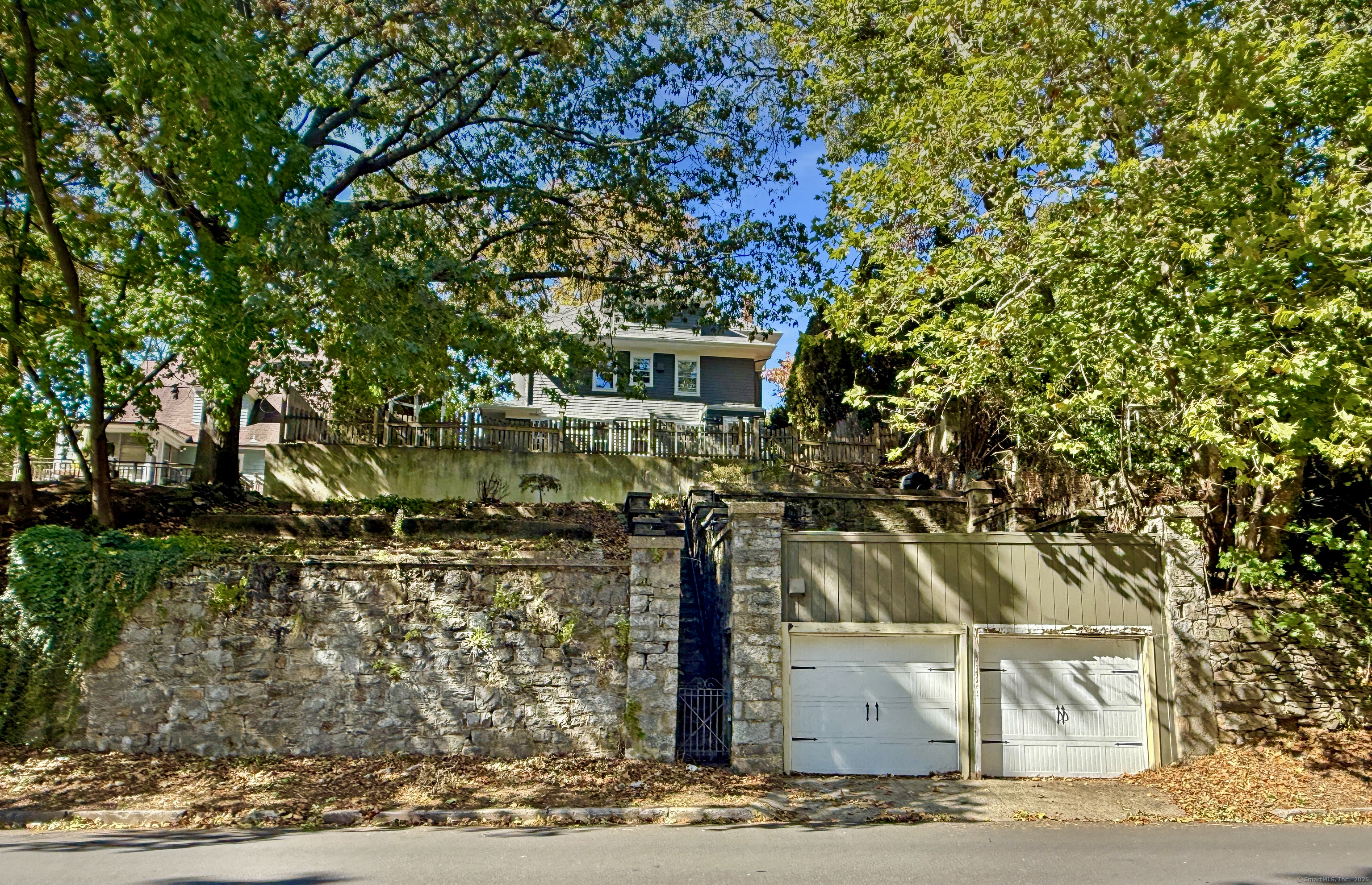77 Lindale Street