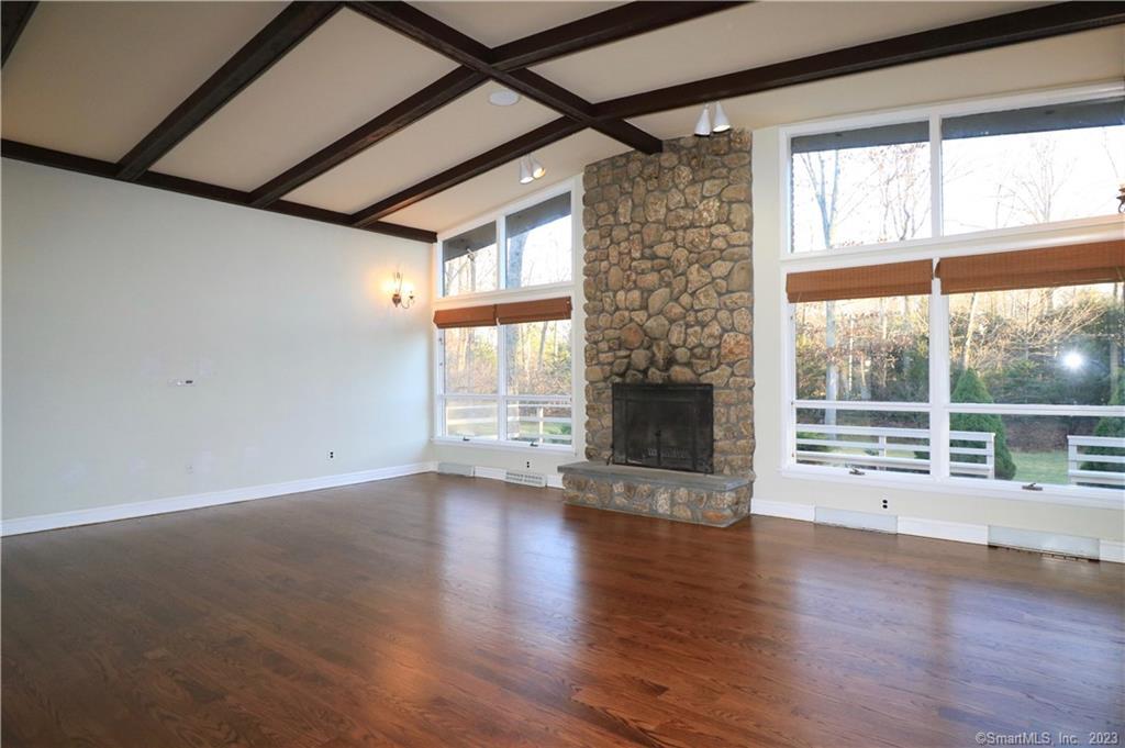 950 Rock Rimmon Road