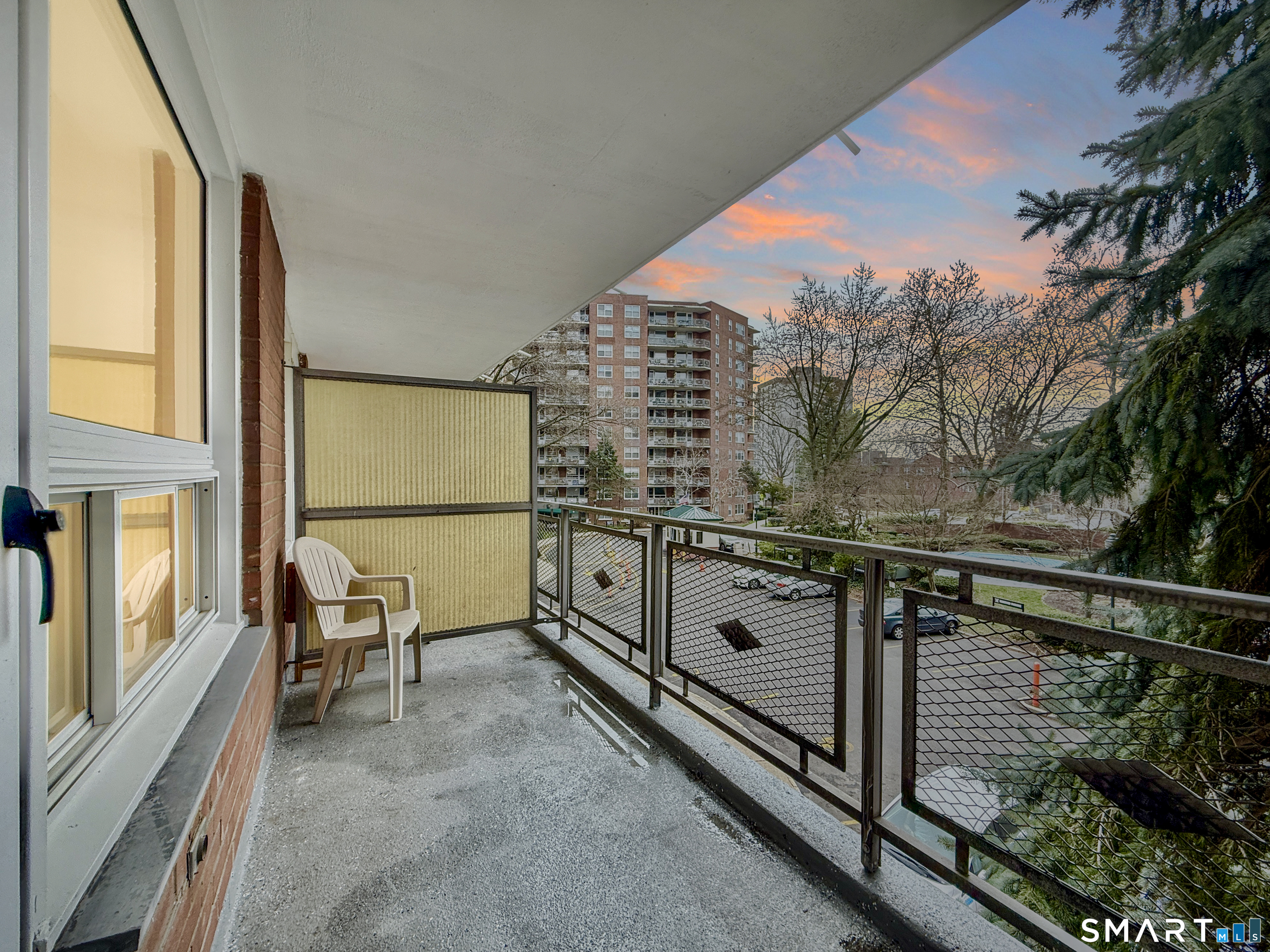 91 Strawberry Hill Avenue 334