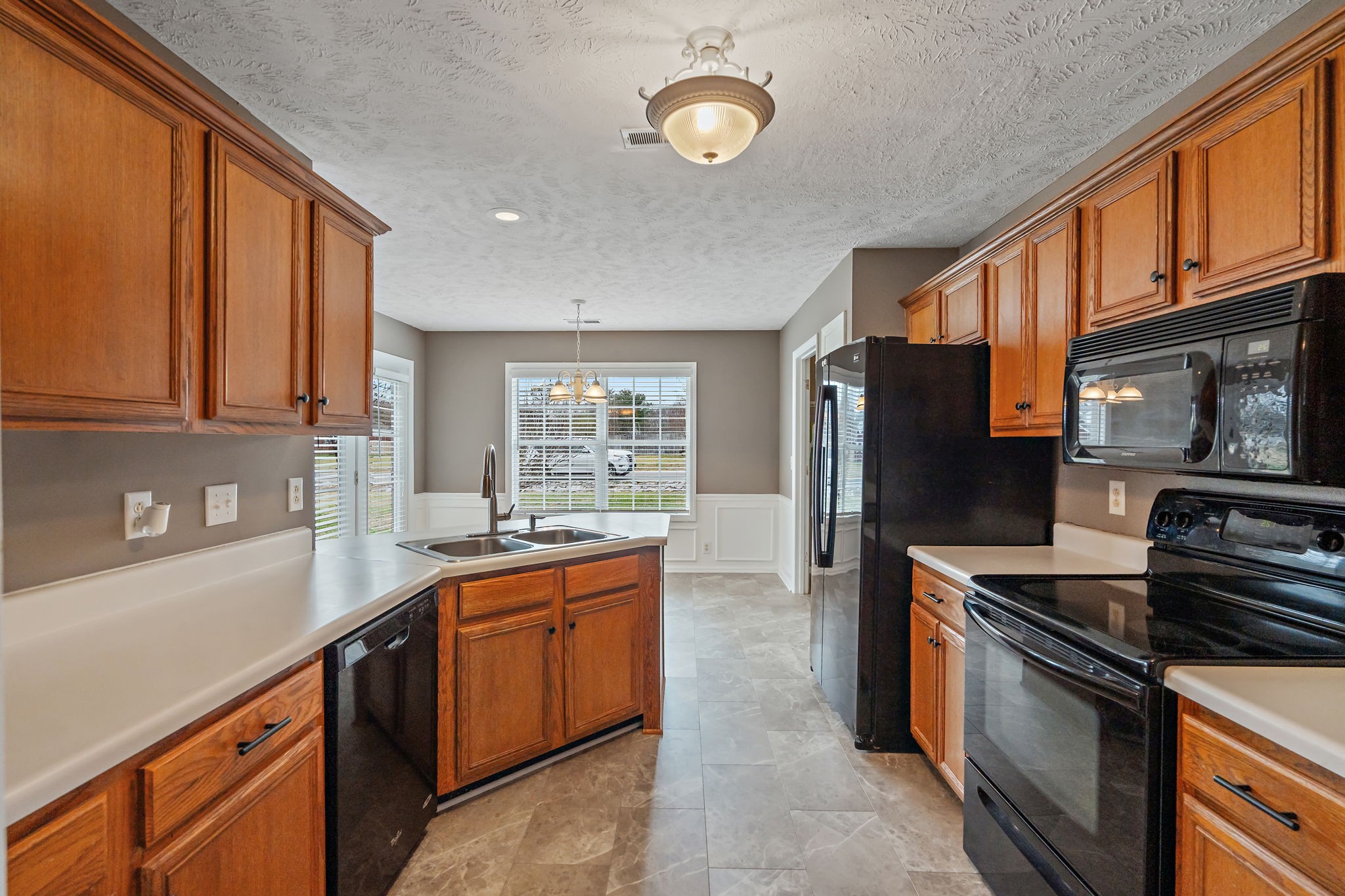 3013 Chapel Hills Dr