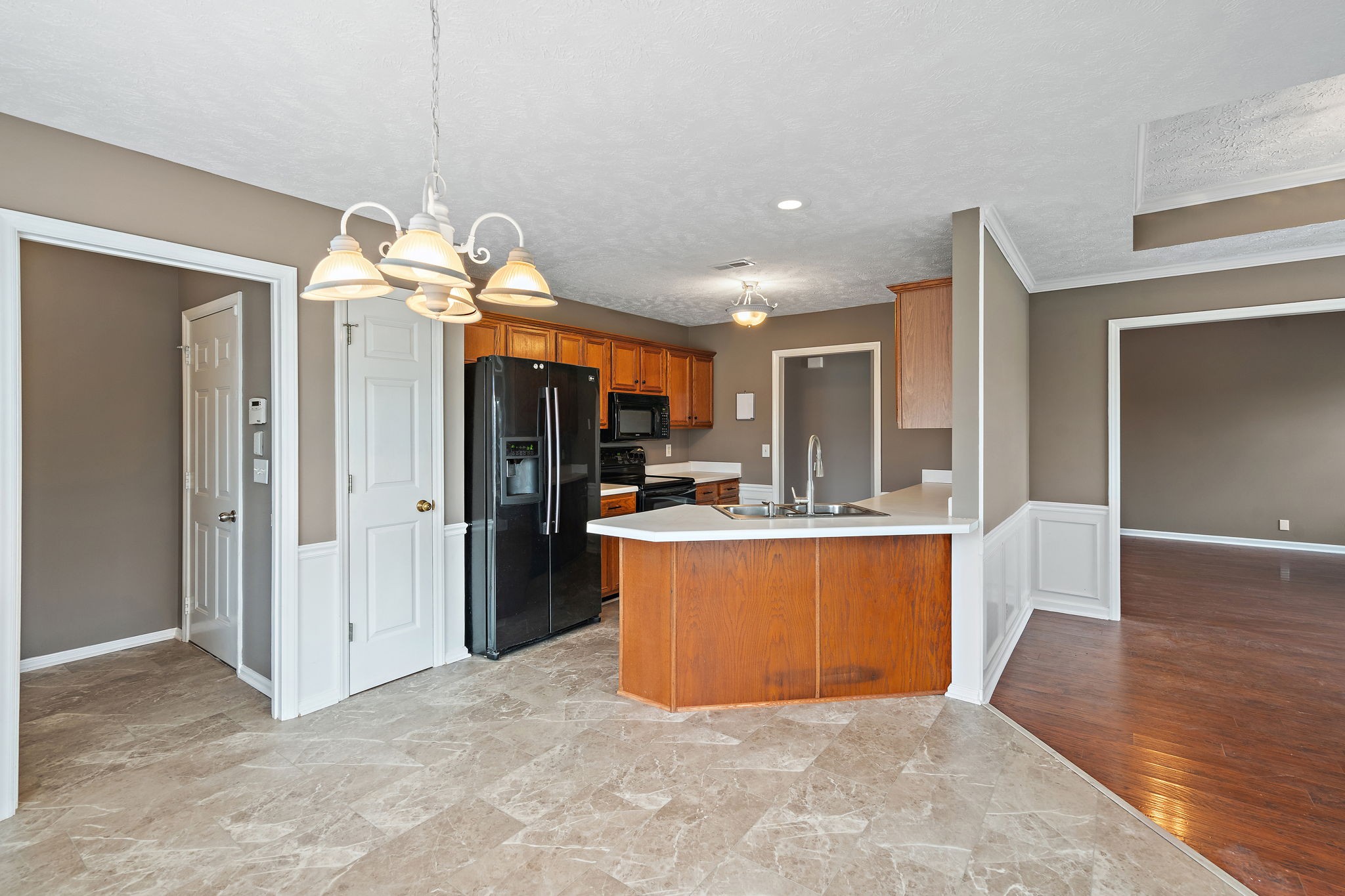 3013 Chapel Hills Dr