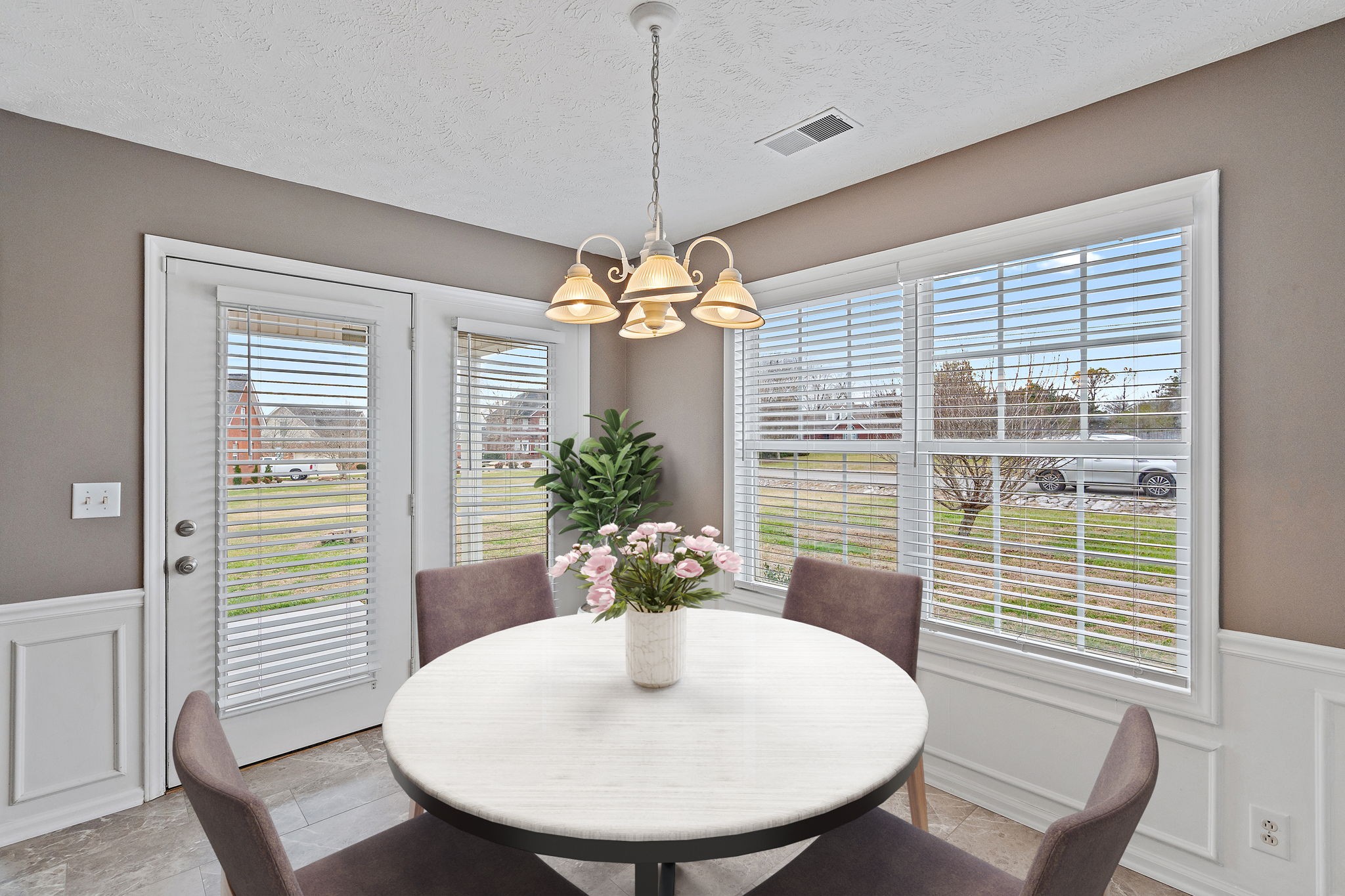 3013 Chapel Hills Dr