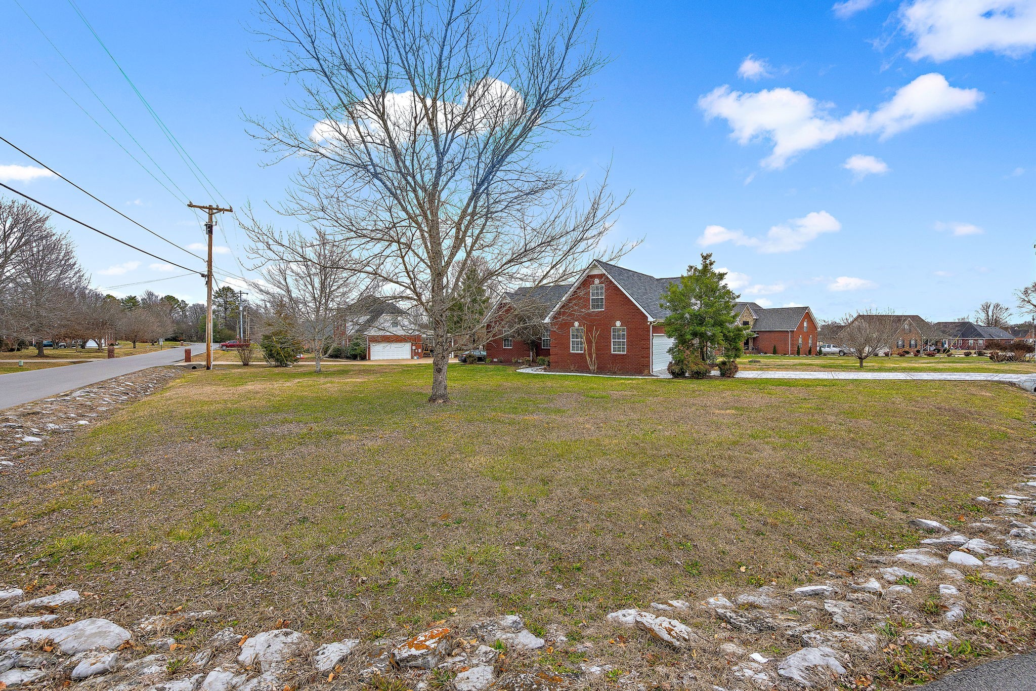 3013 Chapel Hills Dr