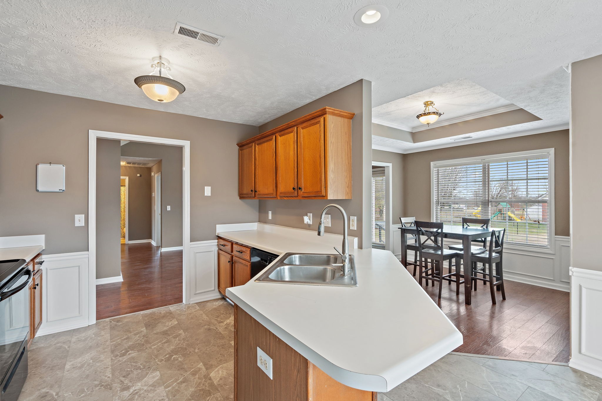 3013 Chapel Hills Dr