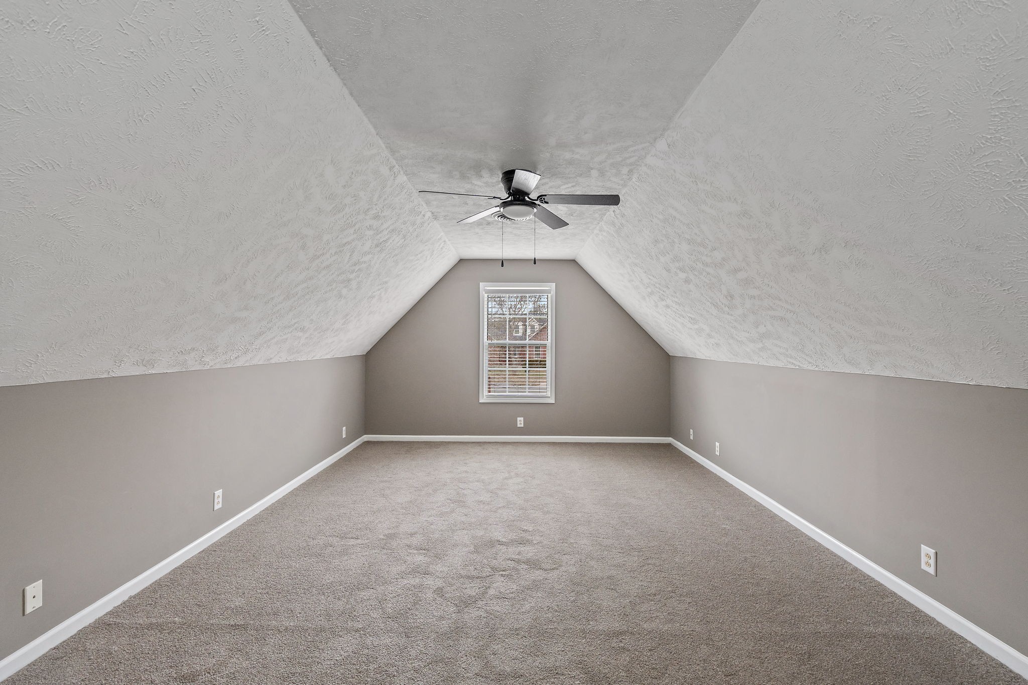 3013 Chapel Hills Dr