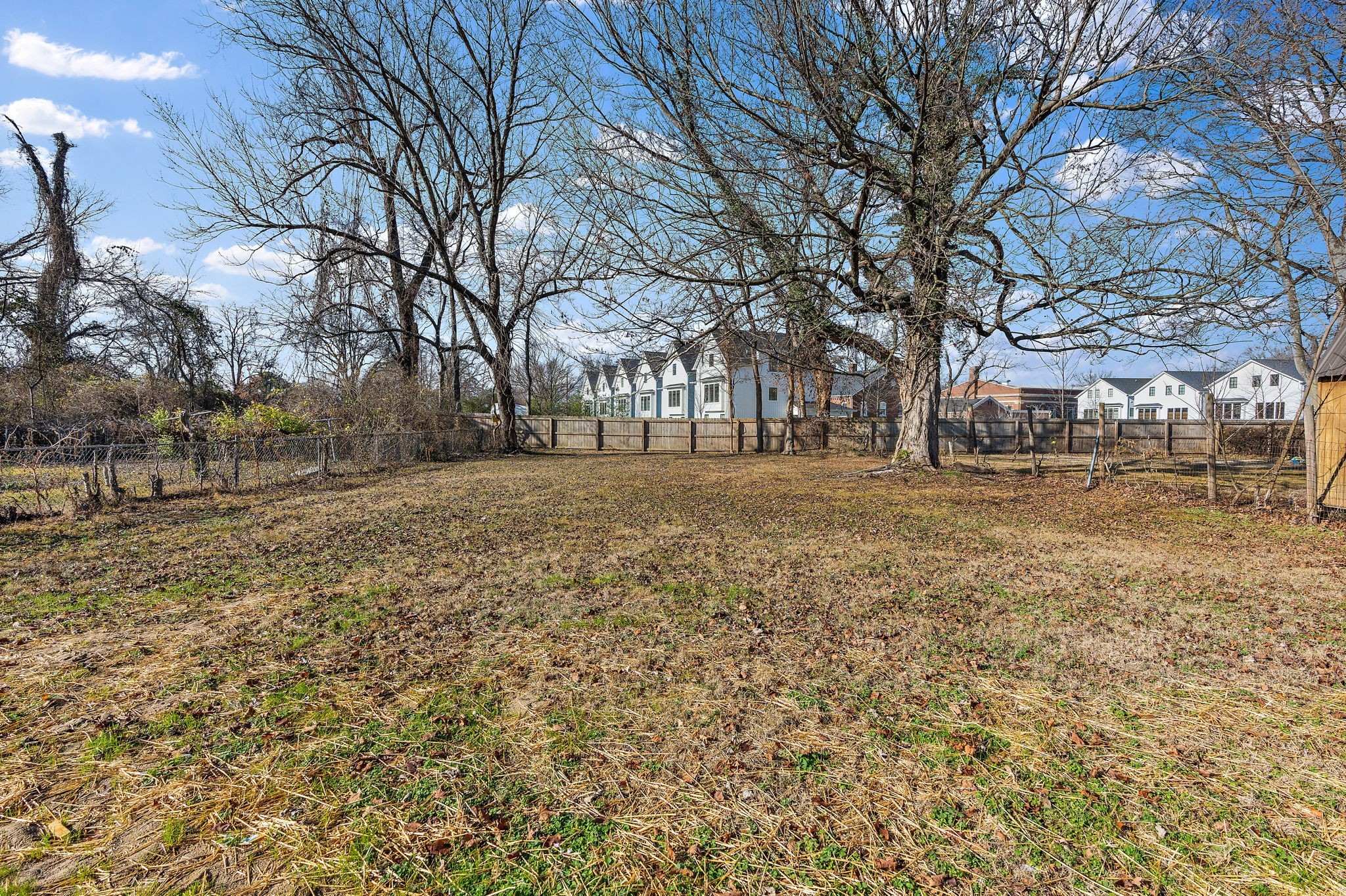1106 Matthews Pl