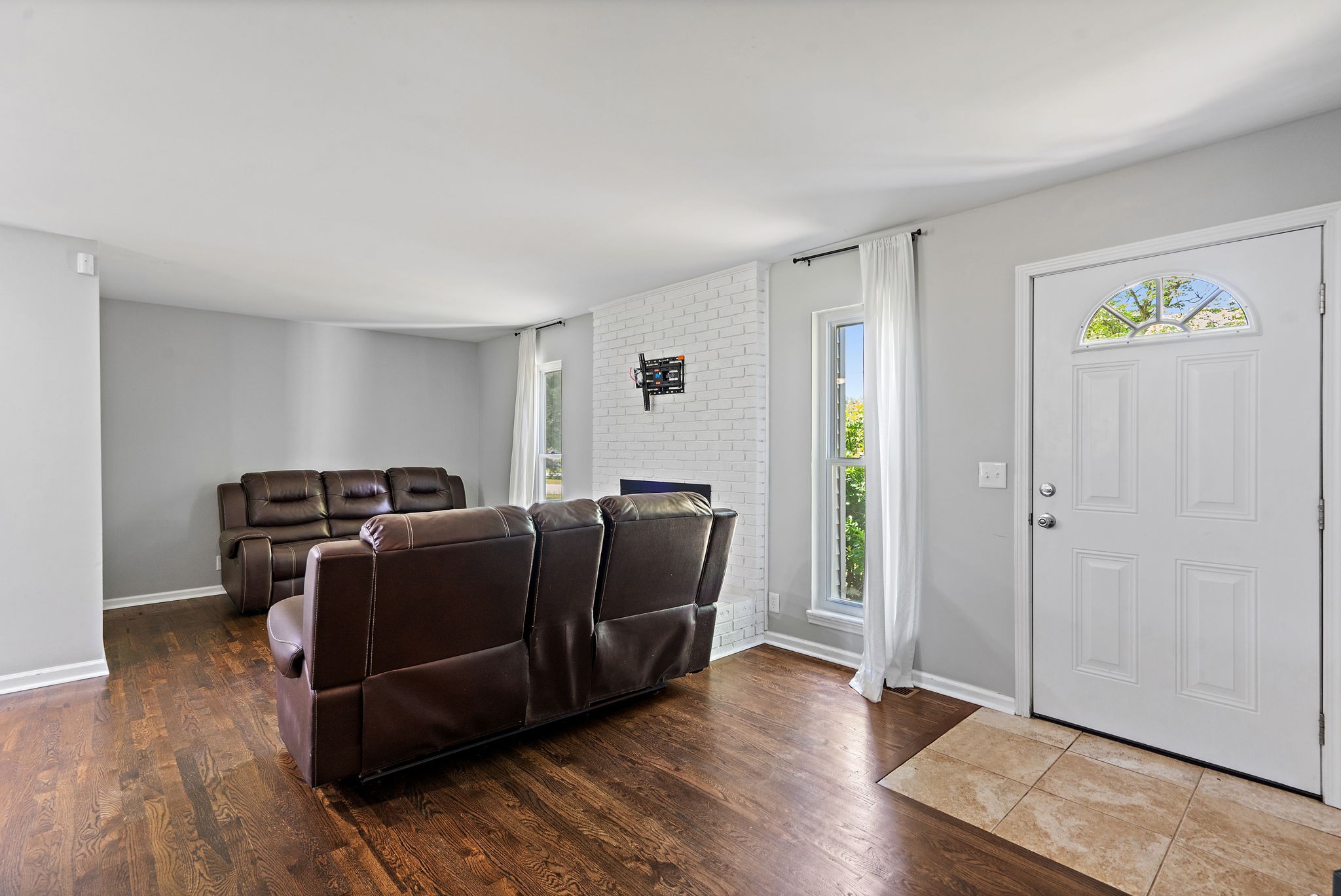 1005 Dortch Ln