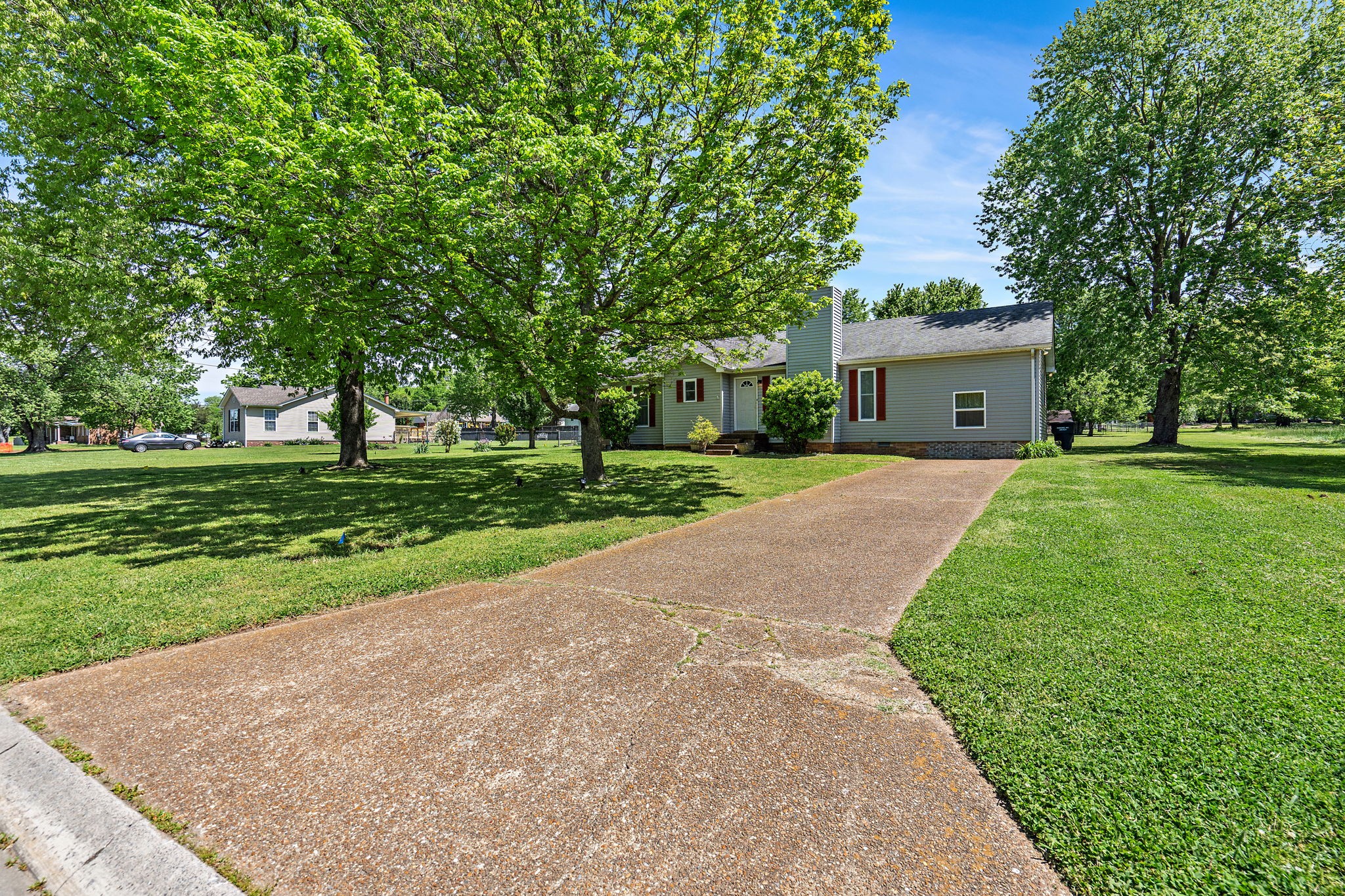1005 Dortch Ln
