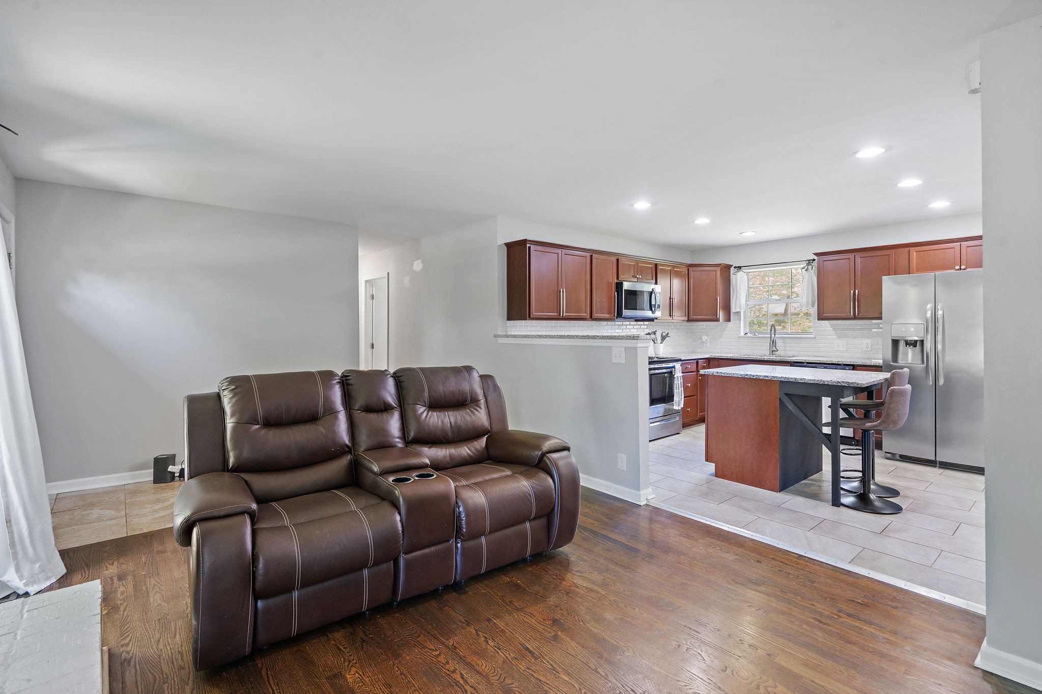 1005 Dortch Ln