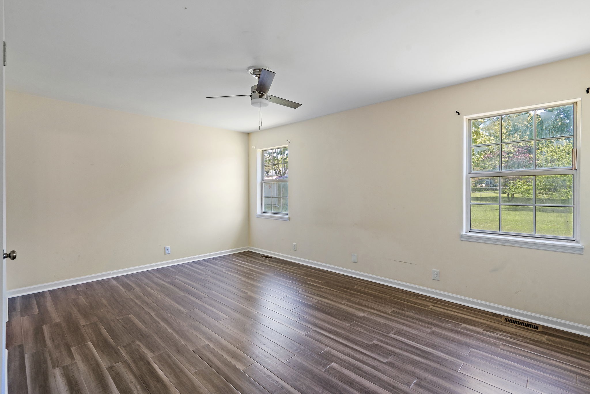1005 Dortch Ln