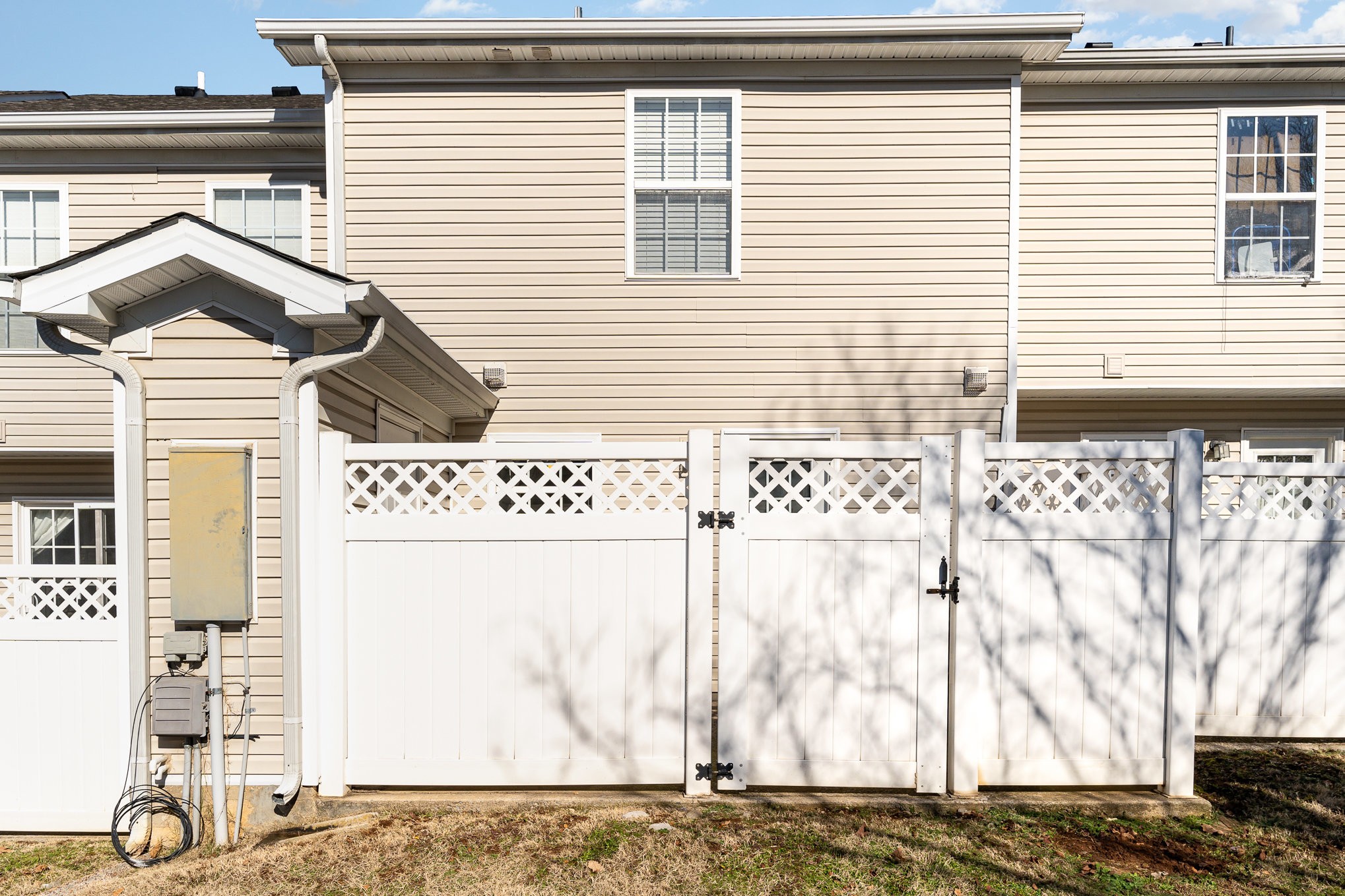 1880 Shaylin Loop