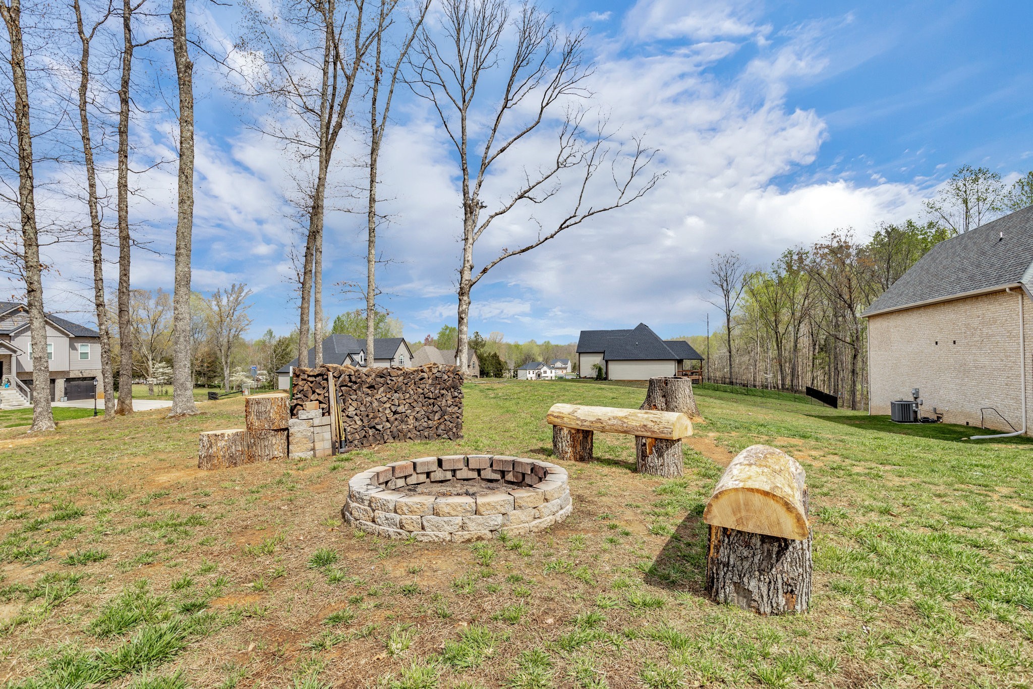 594 Bumblebee Way