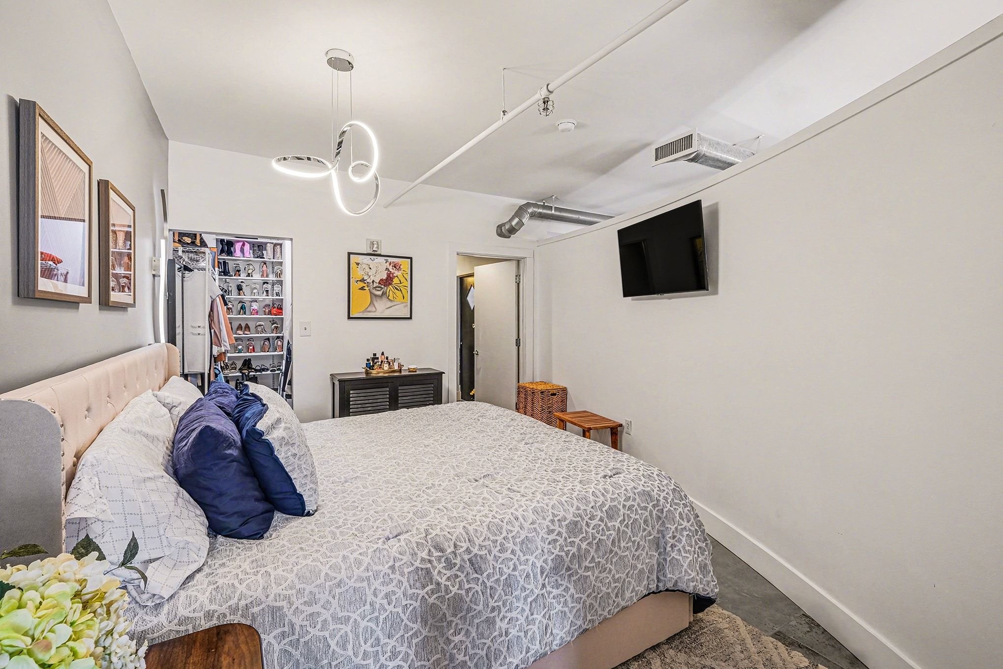 700 Church St Unit: 803