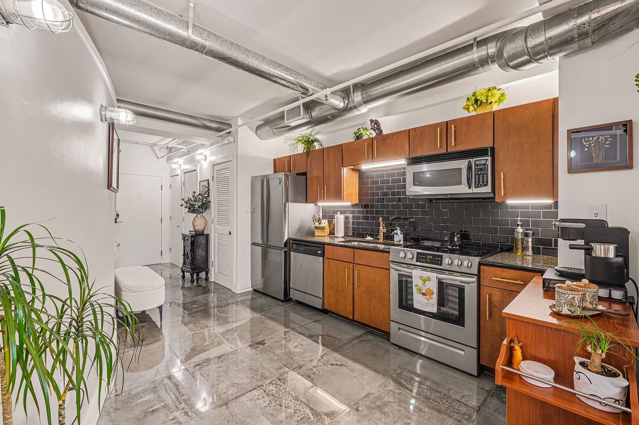 700 Church St Unit: 803