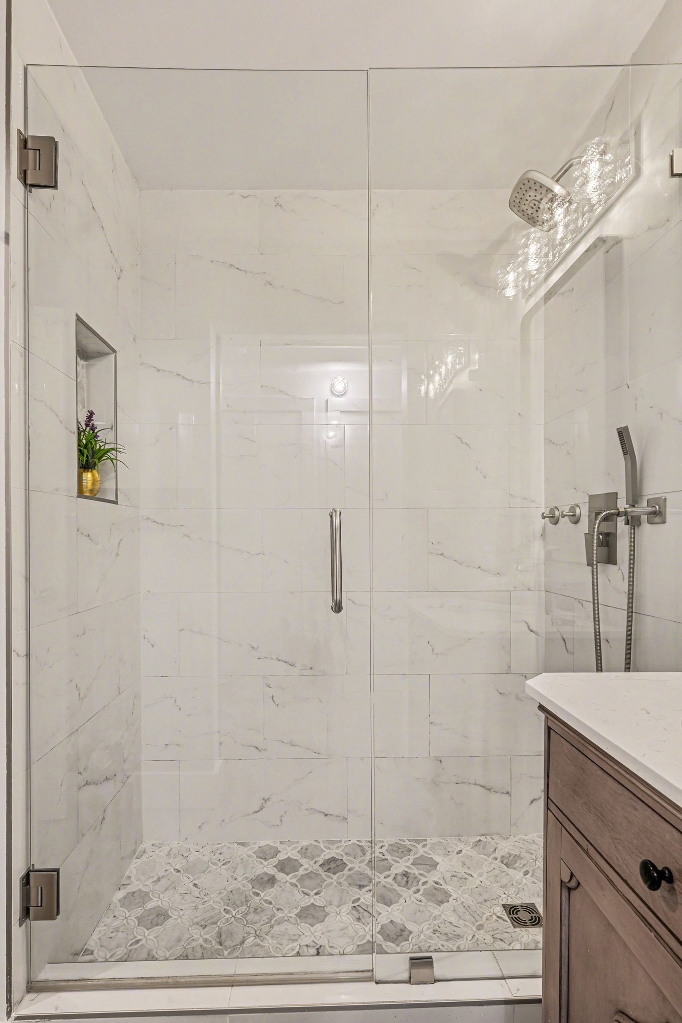 700 Church St Unit: 803