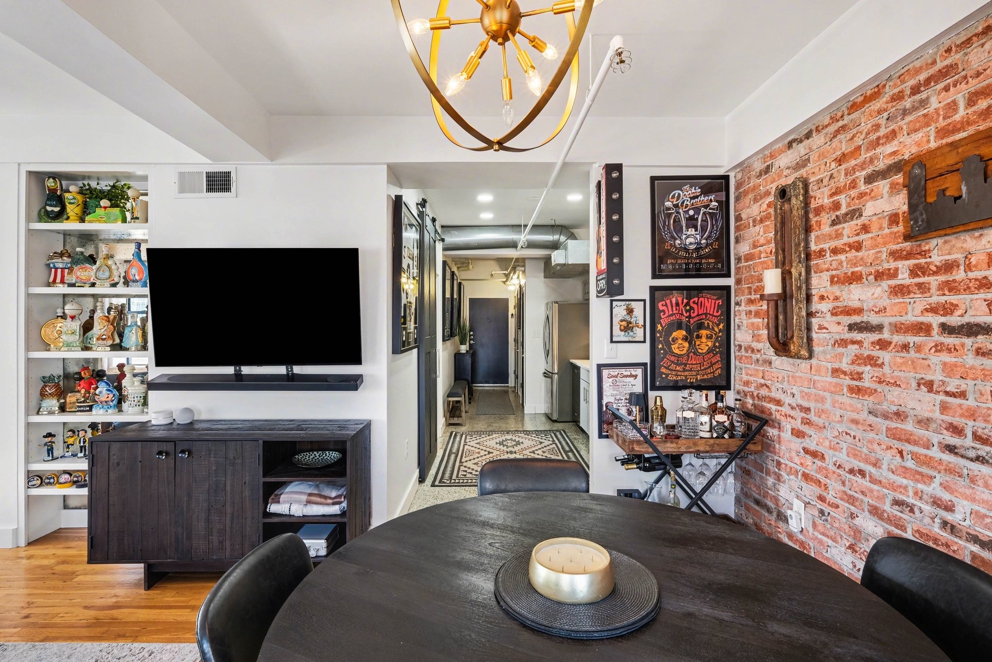 700 Church St Unit: 802