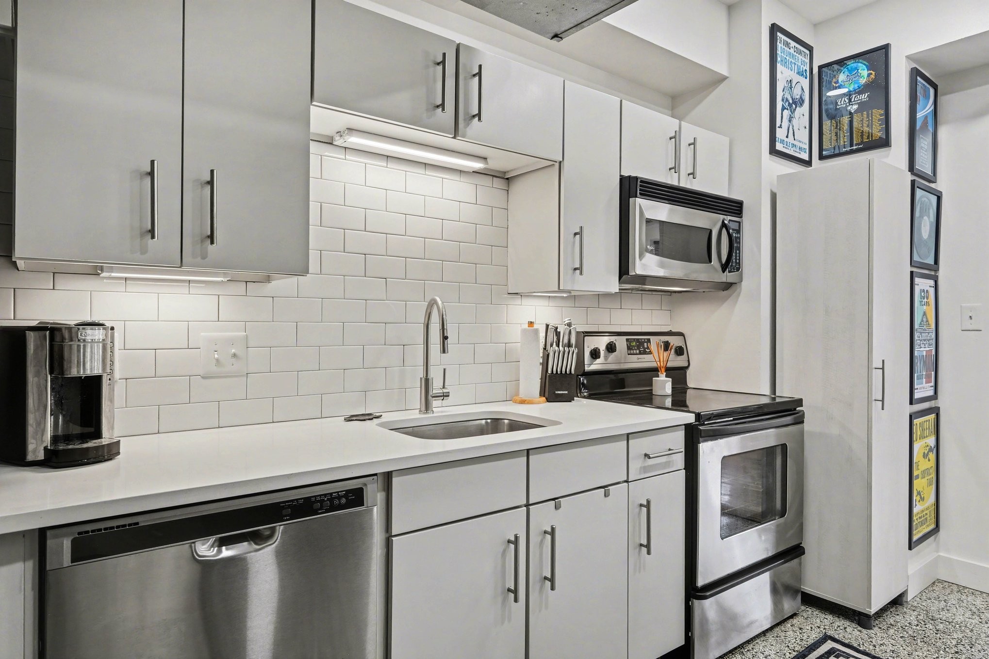 700 Church St Unit: 802